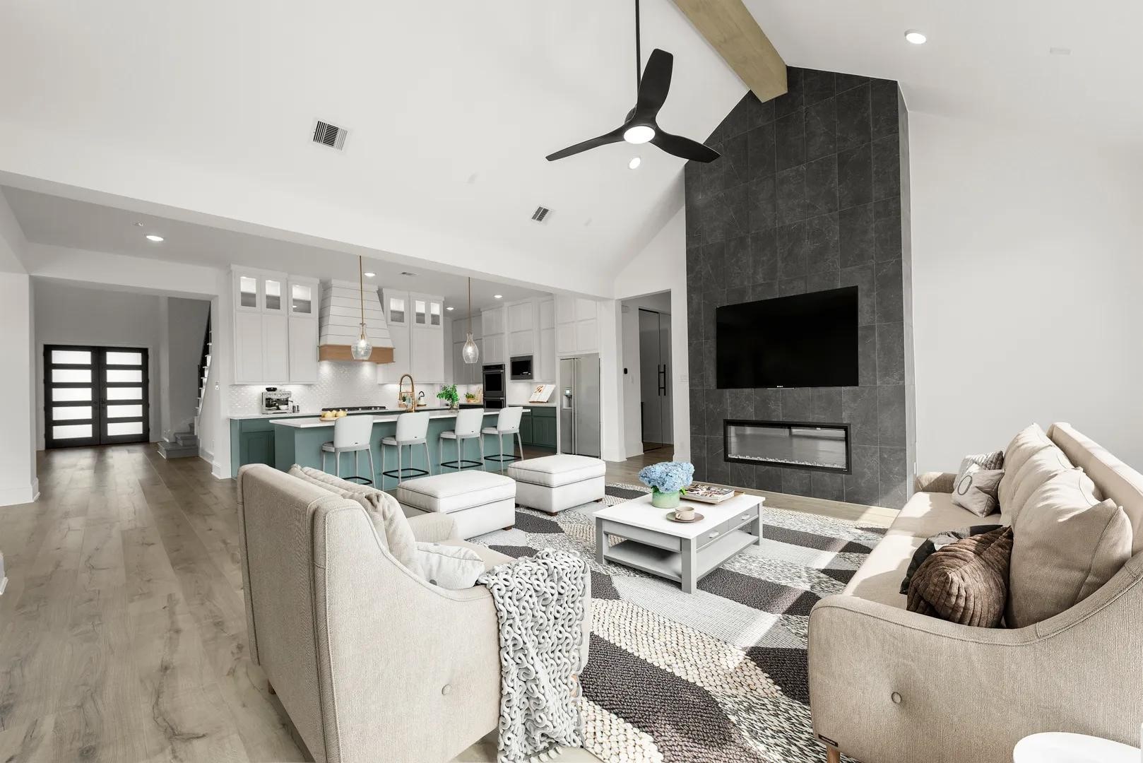 5002 Fountainhead Lane Property Photo 5