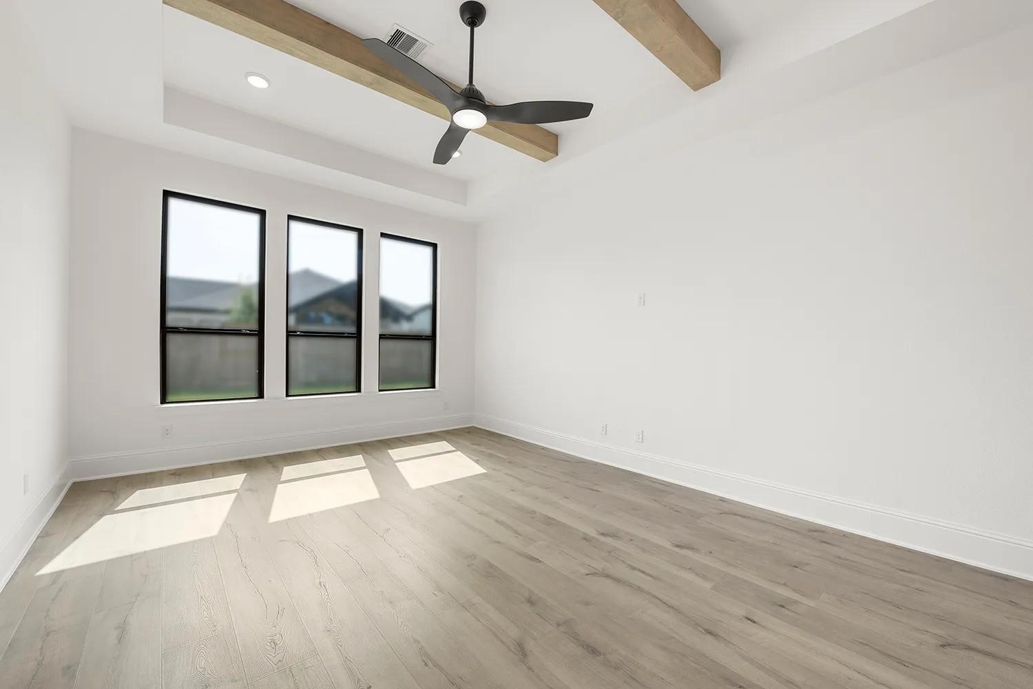 5002 Fountainhead Lane Property Photo 13