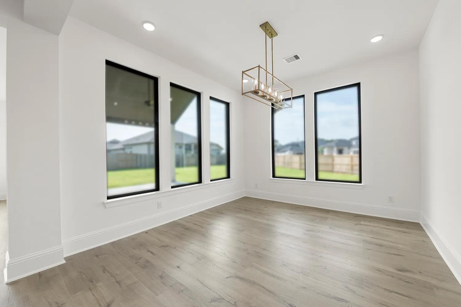 5002 Fountainhead Lane Property Photo 24