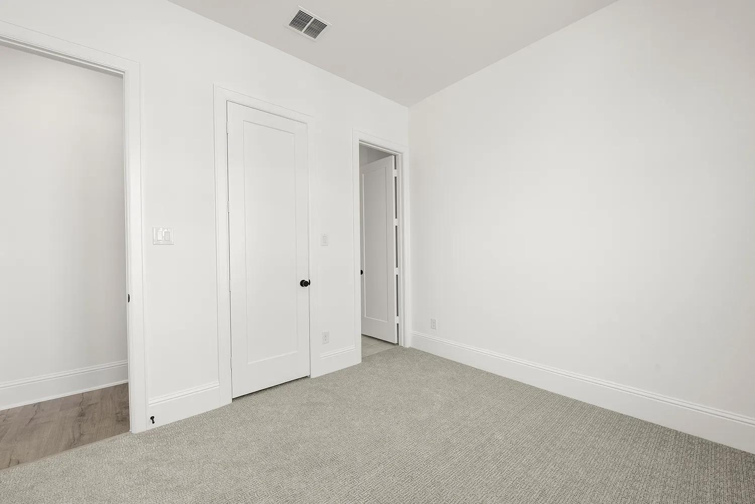 5002 Fountainhead Lane Property Photo 33