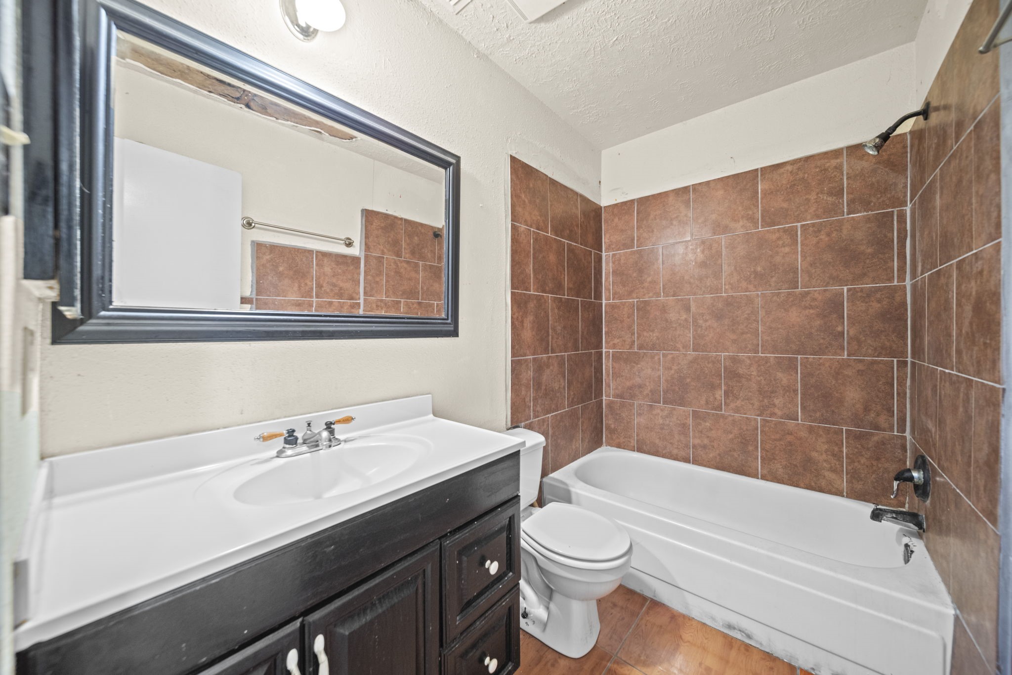 7535 Roaring Springs Drive Property Photo 15