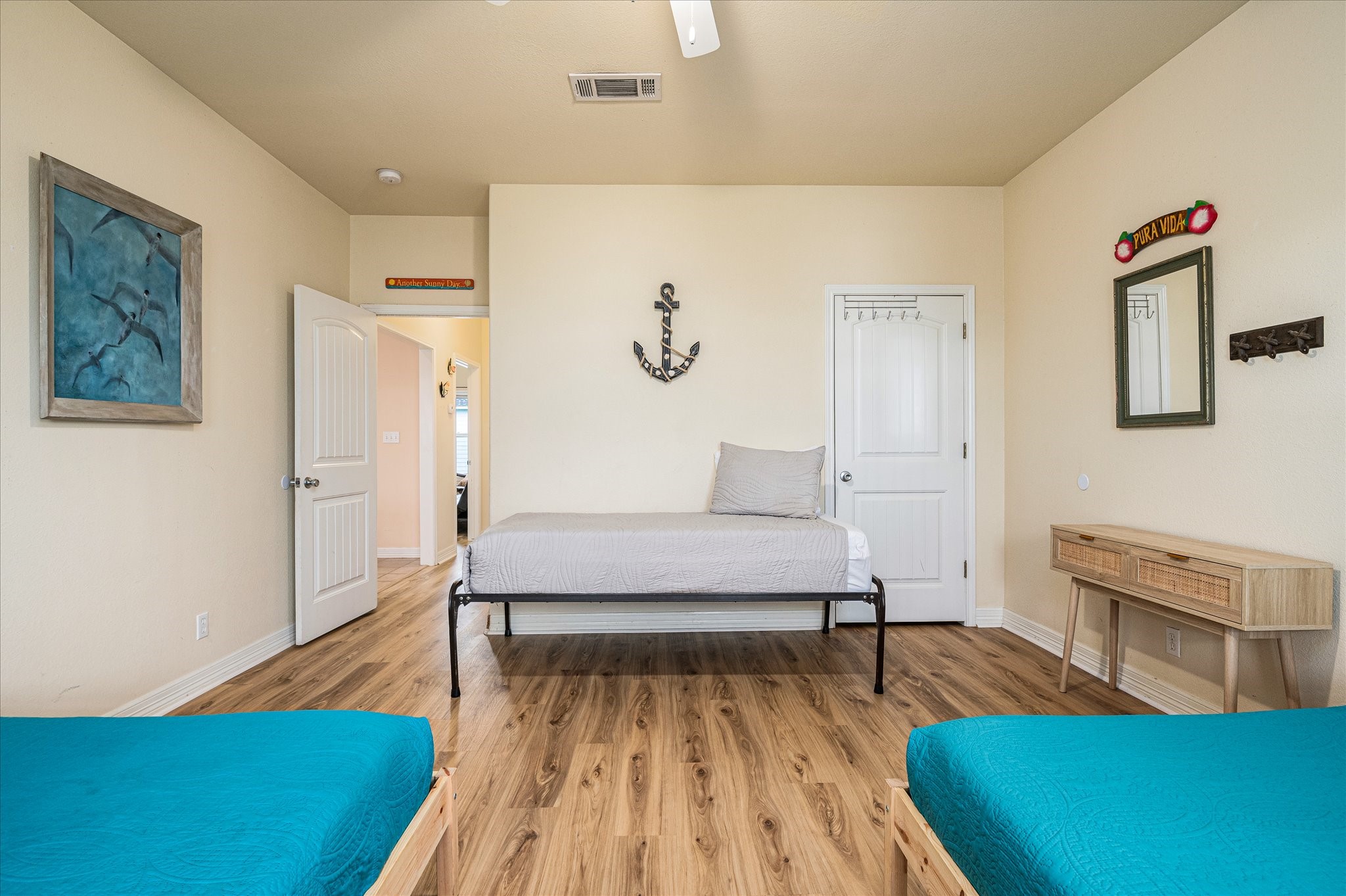 989 Biscayne Property Photo 26