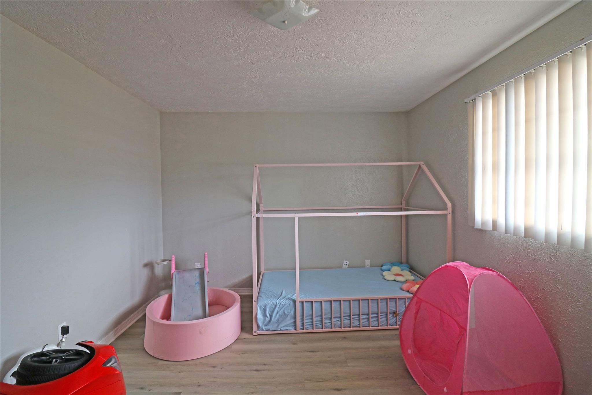 6305 Westward Street 1 Property Photo 10