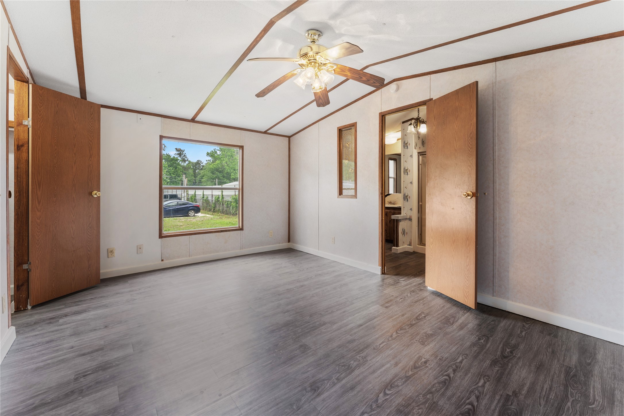 21504 Mexican John Road Property Photo 5