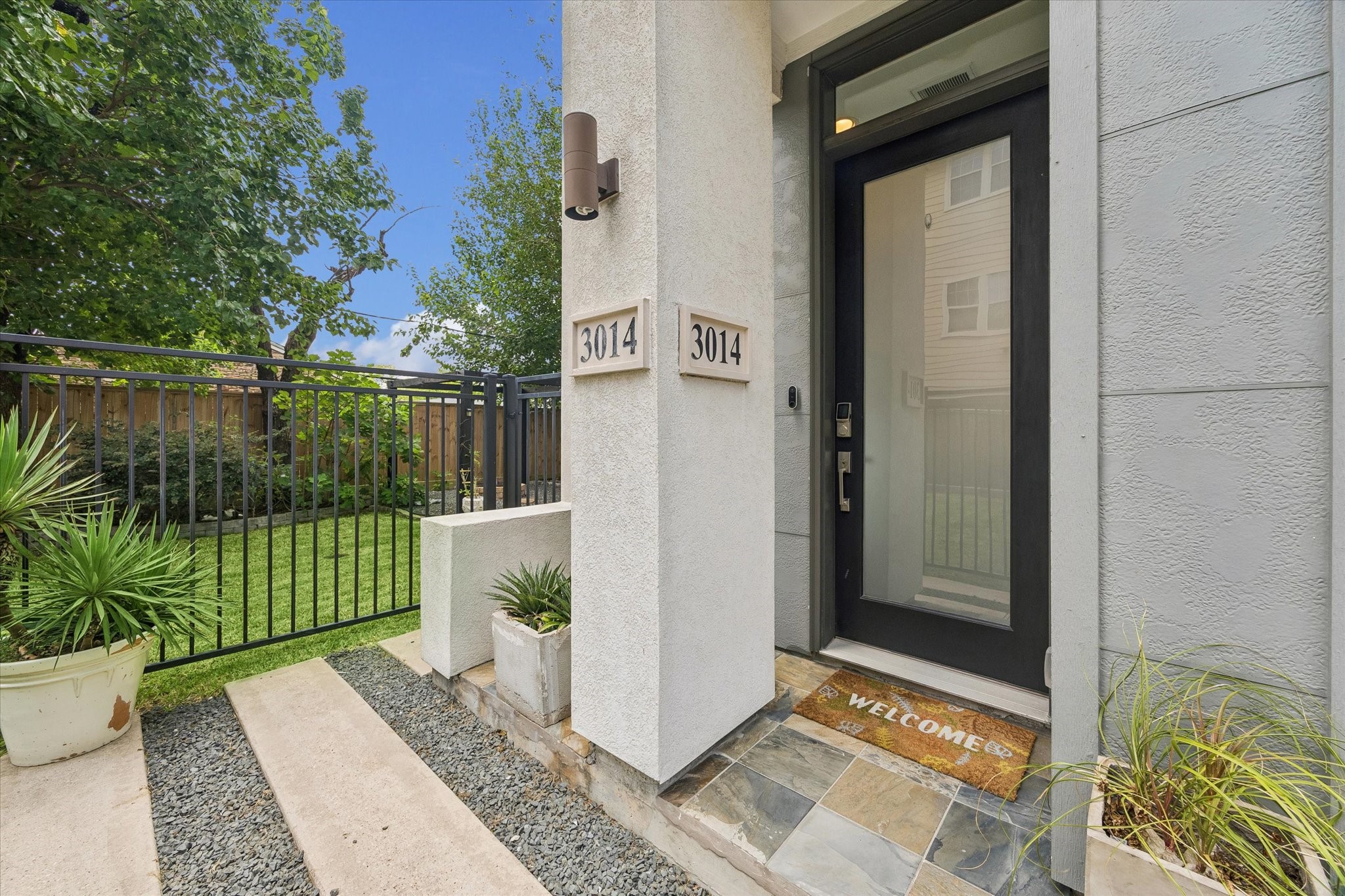 3014 Dolores Park Lane Property Photo 4