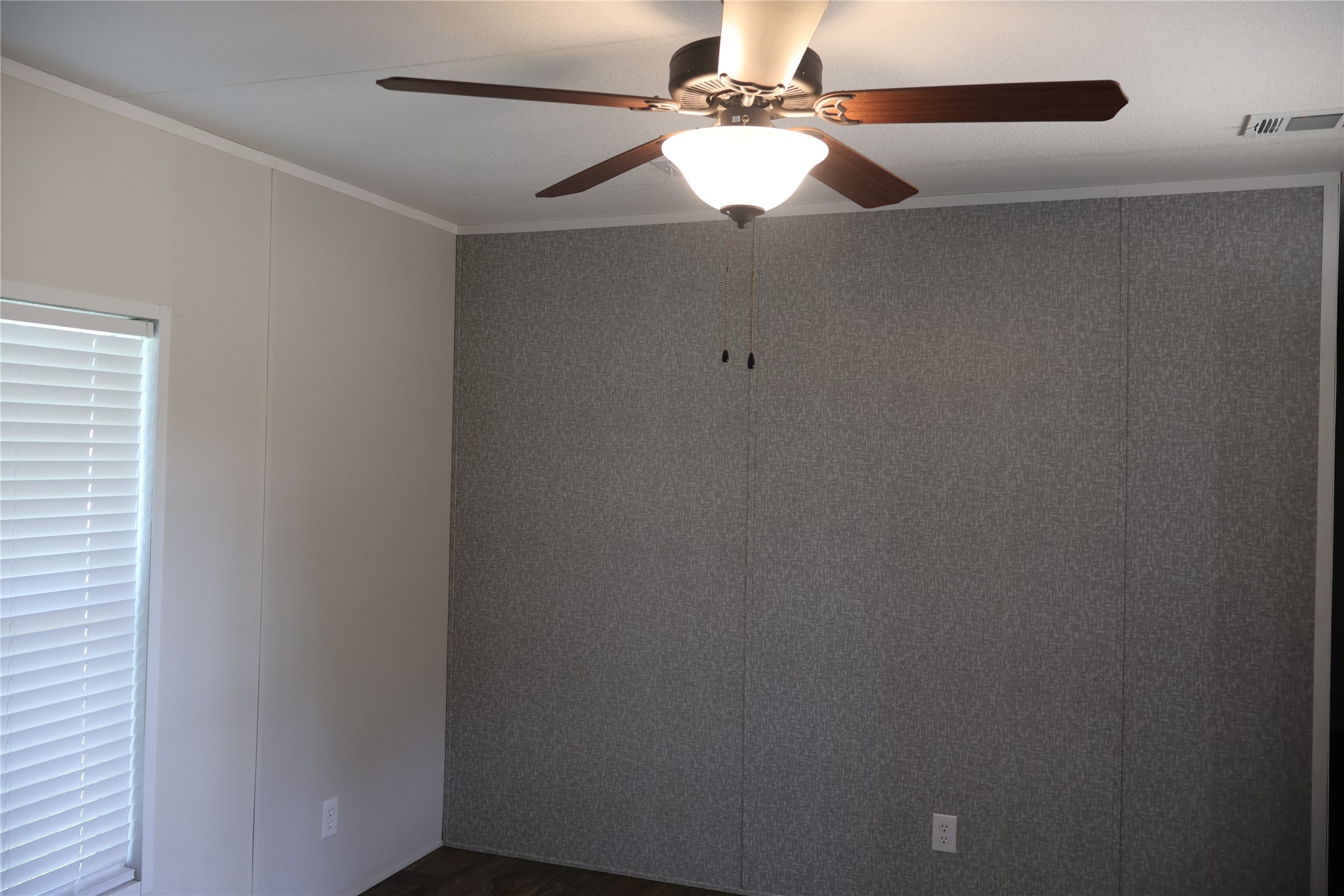 9105 5914 18 Property Photo 9