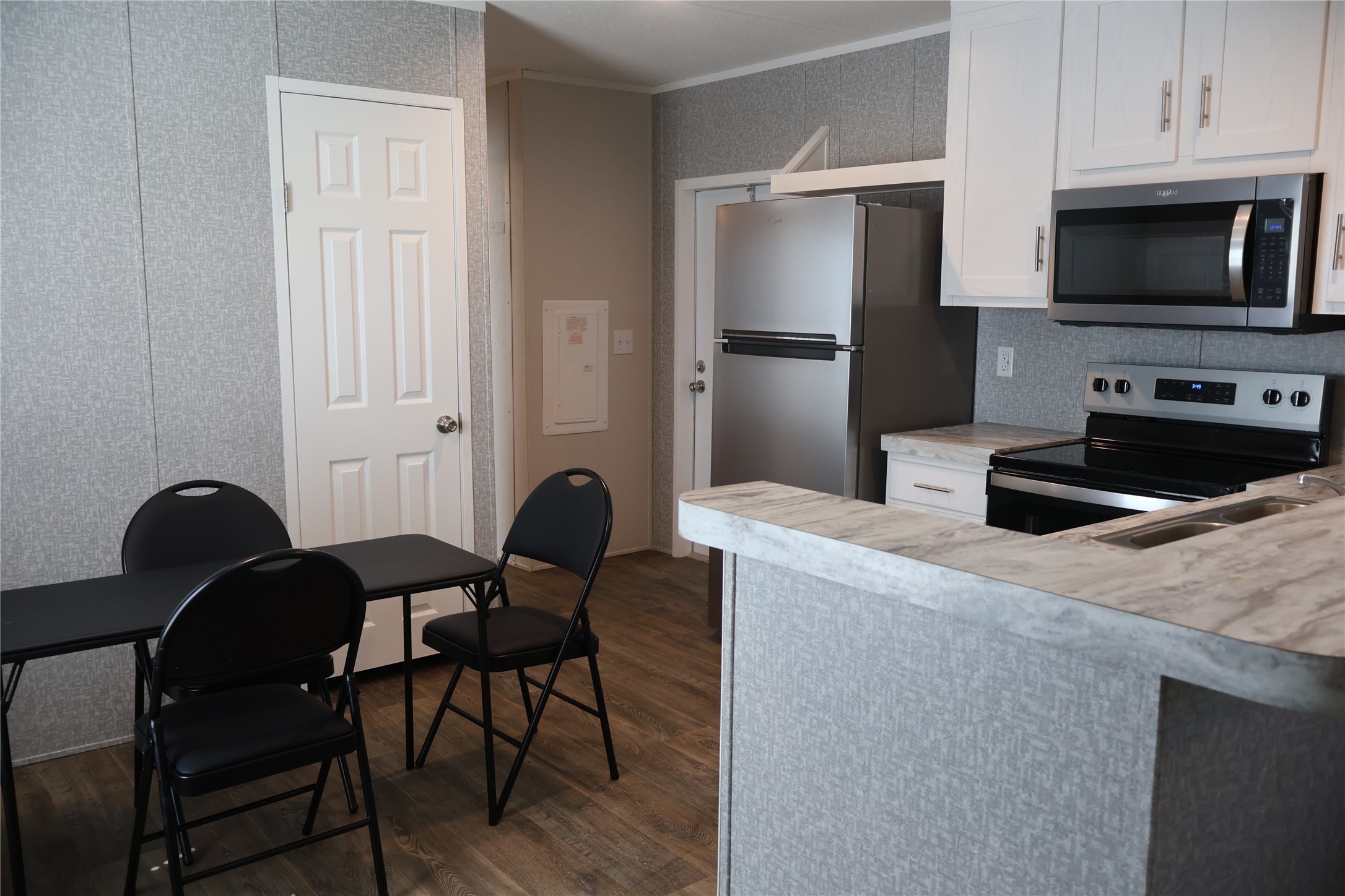 9105 5914 18 Property Photo 12
