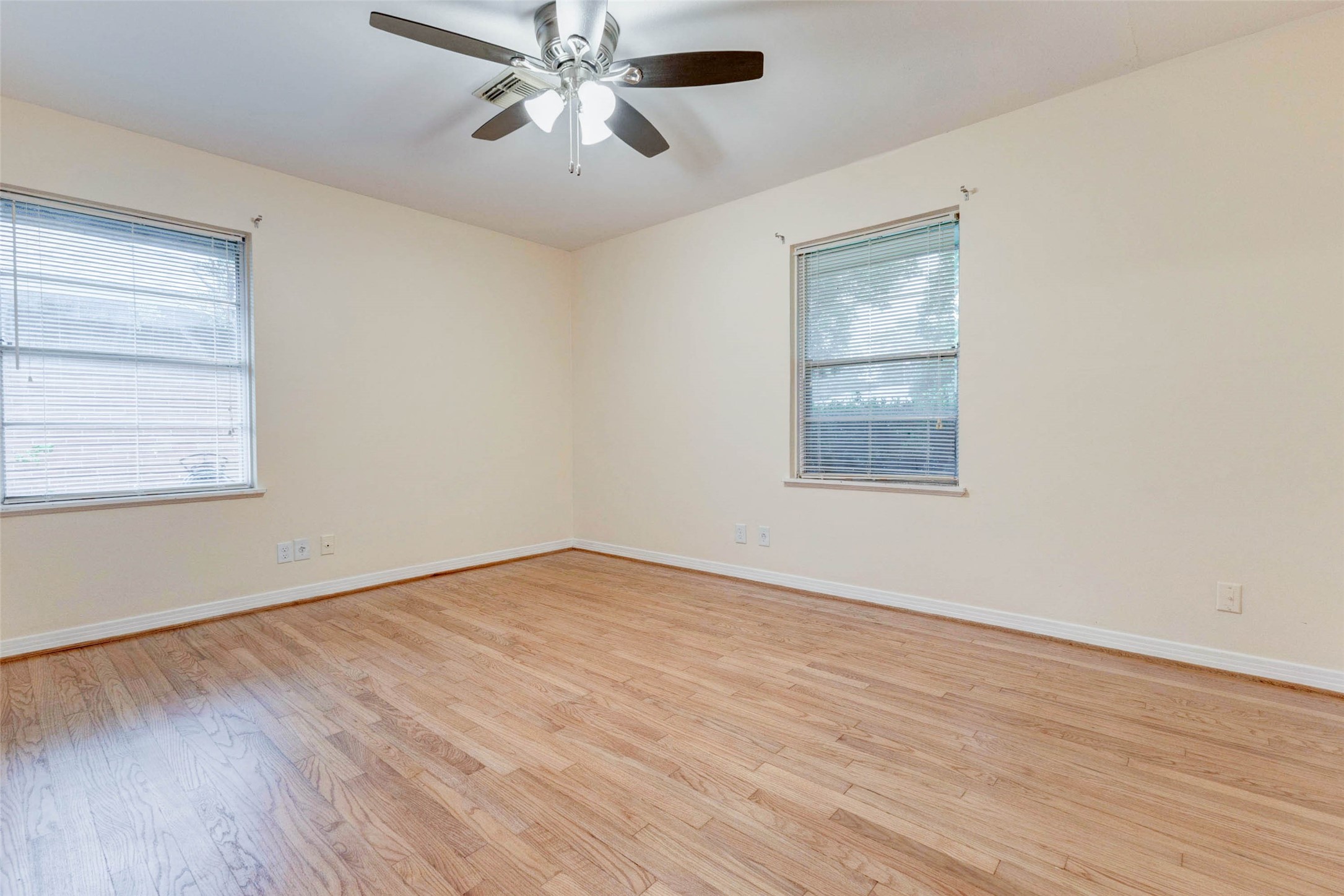 4026 Omeara Drive Property Photo 9