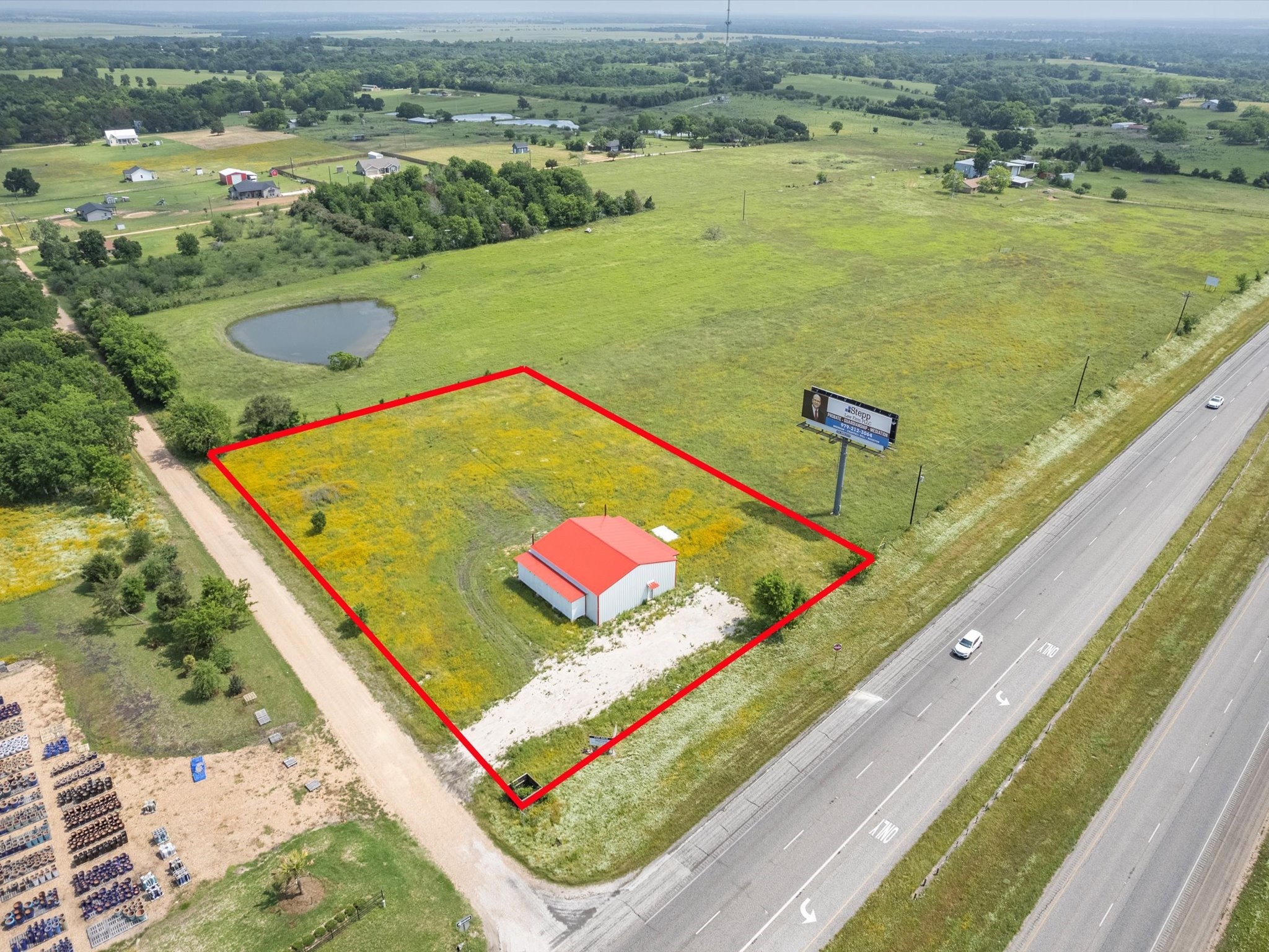 11395 Us Highway 290 East Property Photo 1