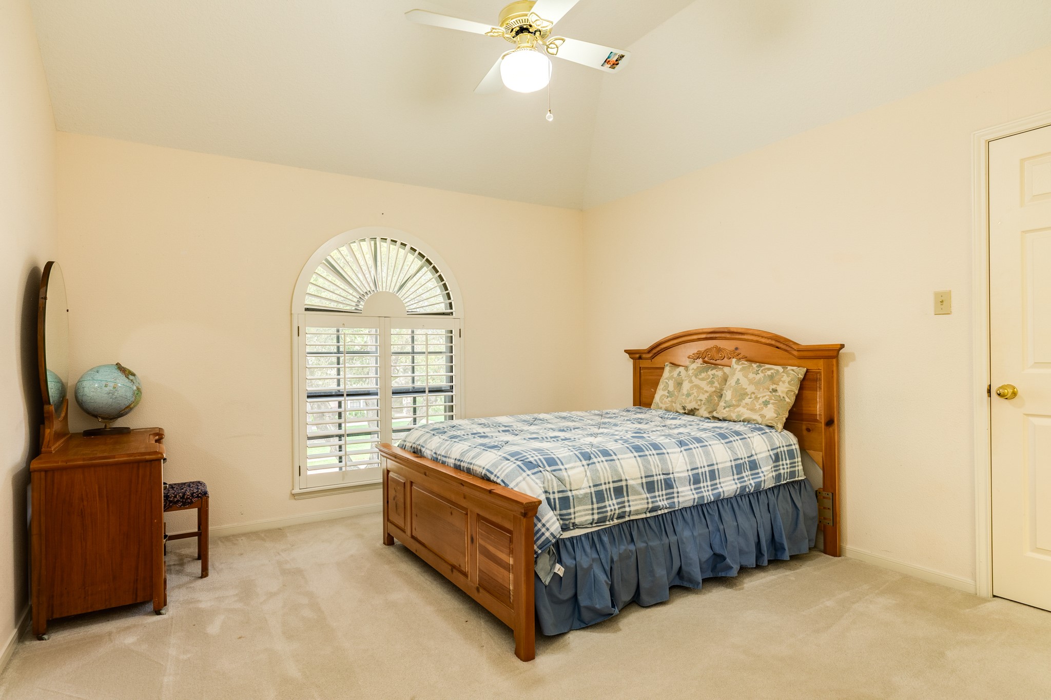 95 Rosewood Street Property Photo 33