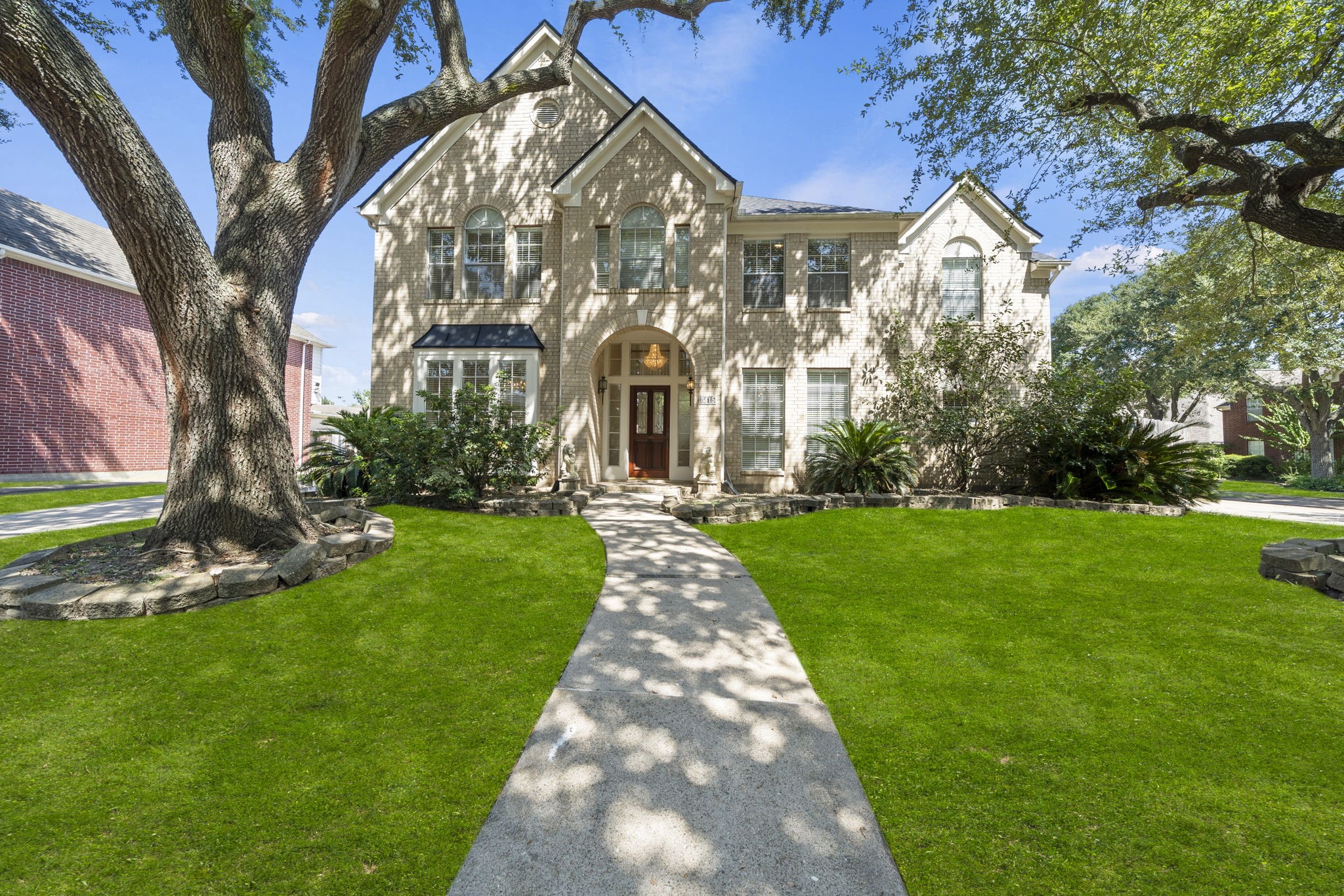 3415 Shadymist Drive