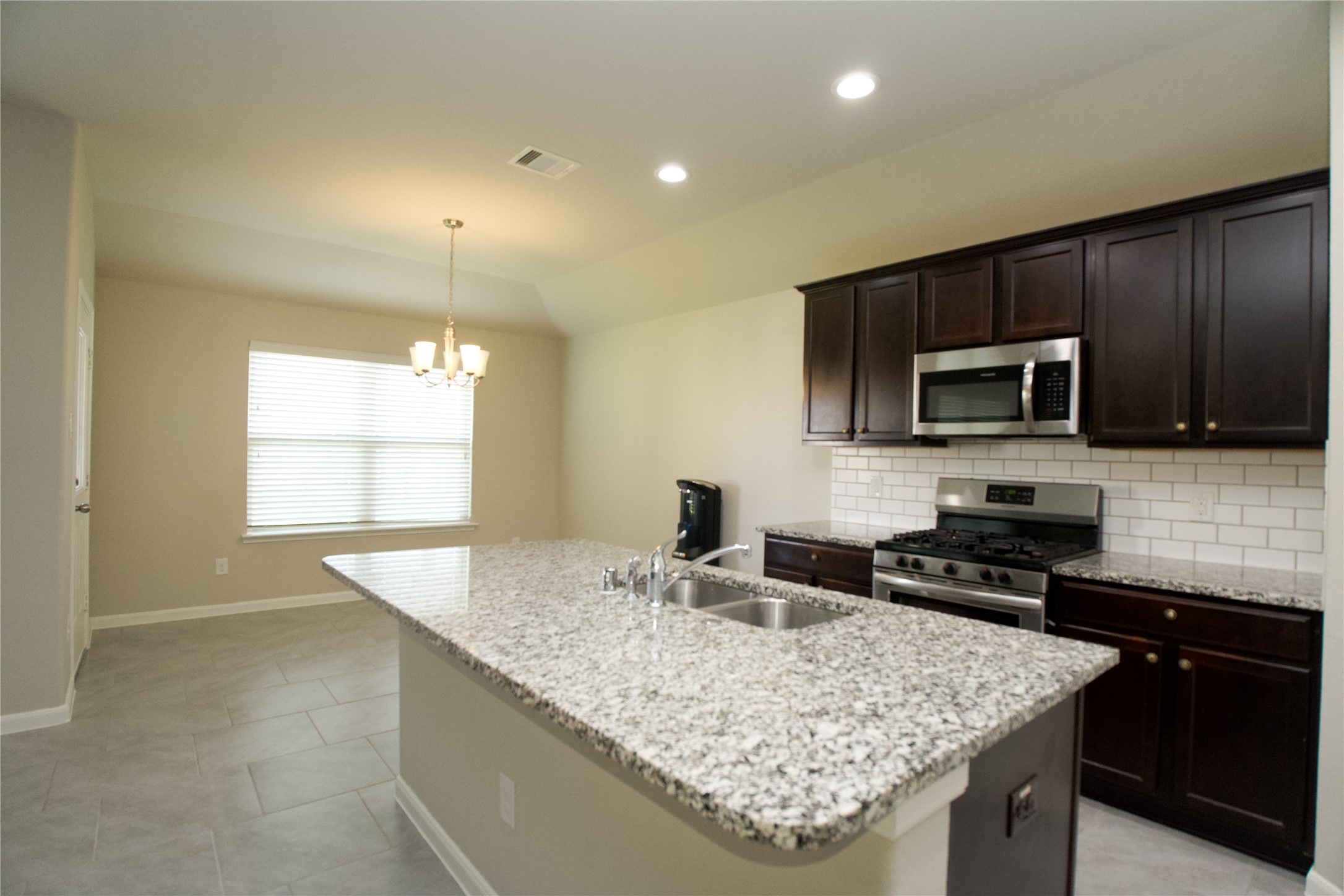 29506 Patricias Way Property Photo 4