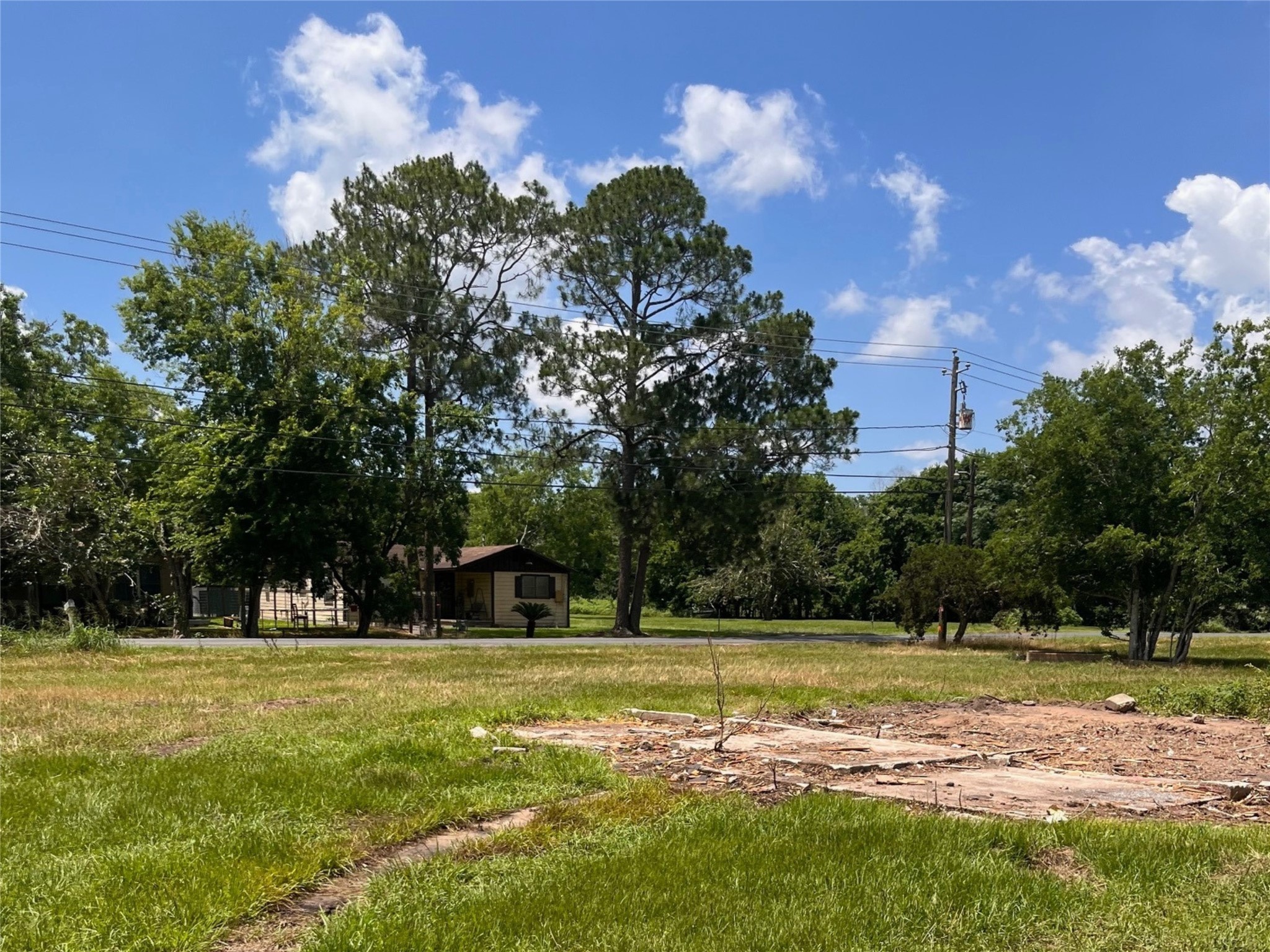 910 Grace Street Property Photo 3