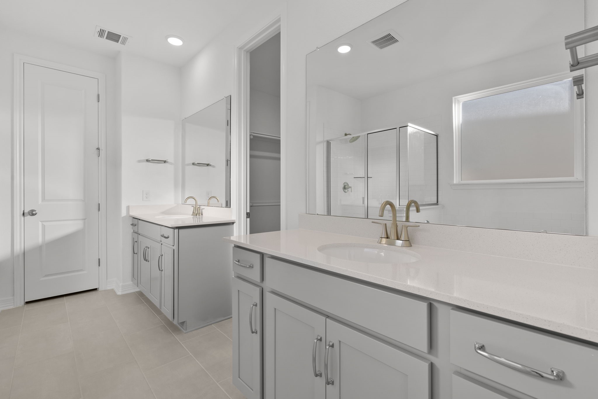 14818 Mission Avenue Property Photo 11
