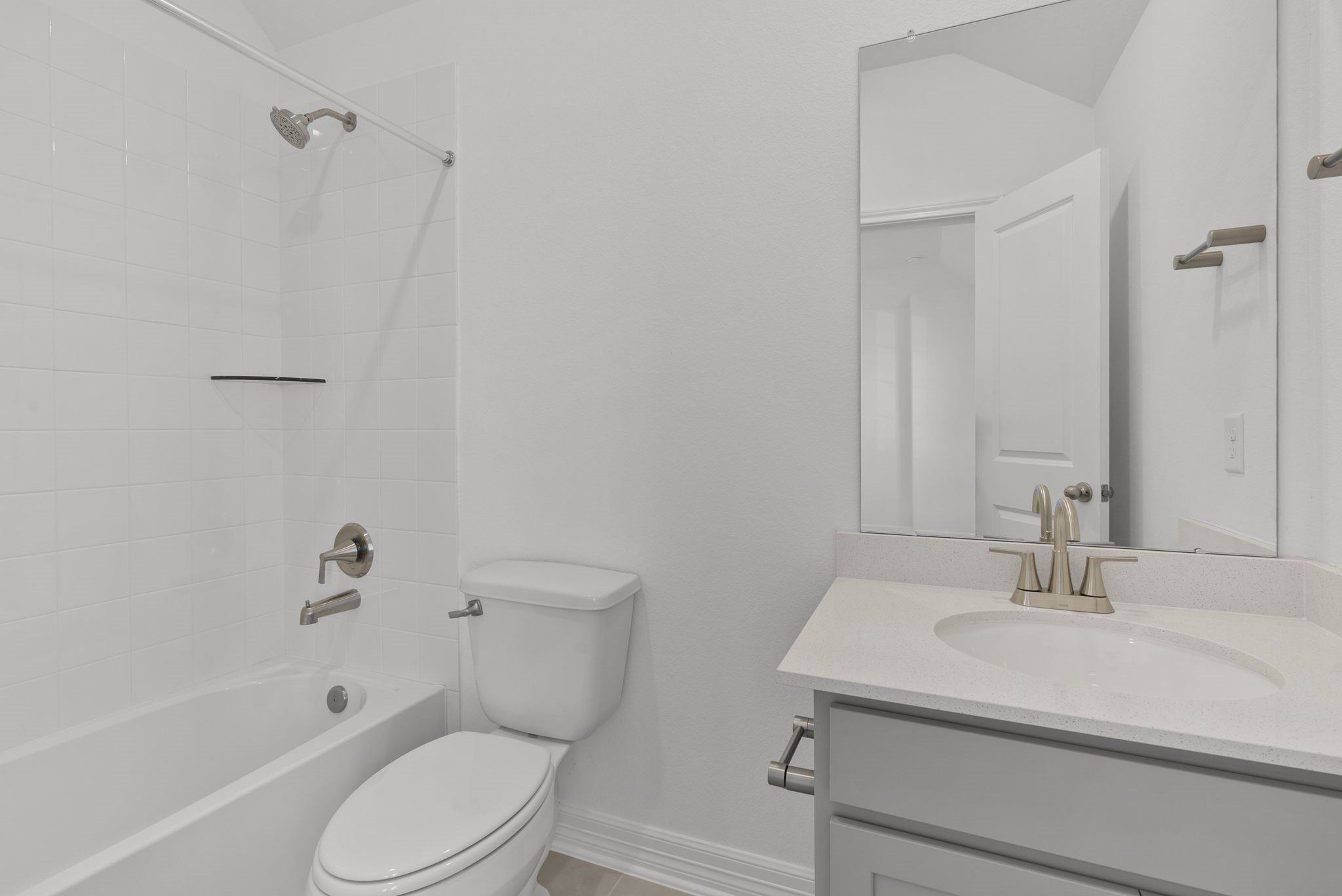 14818 Mission Avenue Property Photo 14