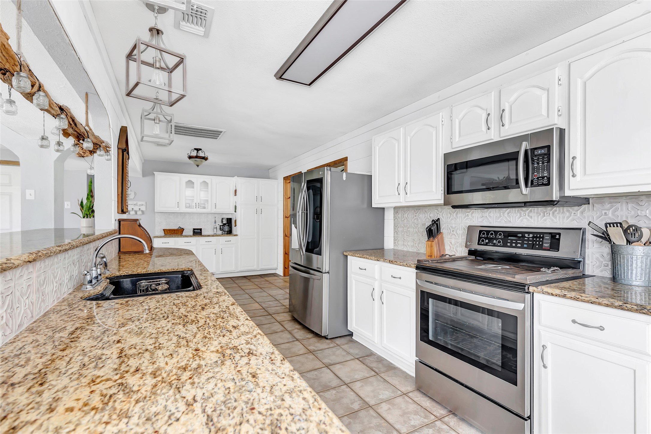 1305 County Road 2089 Property Photo 14
