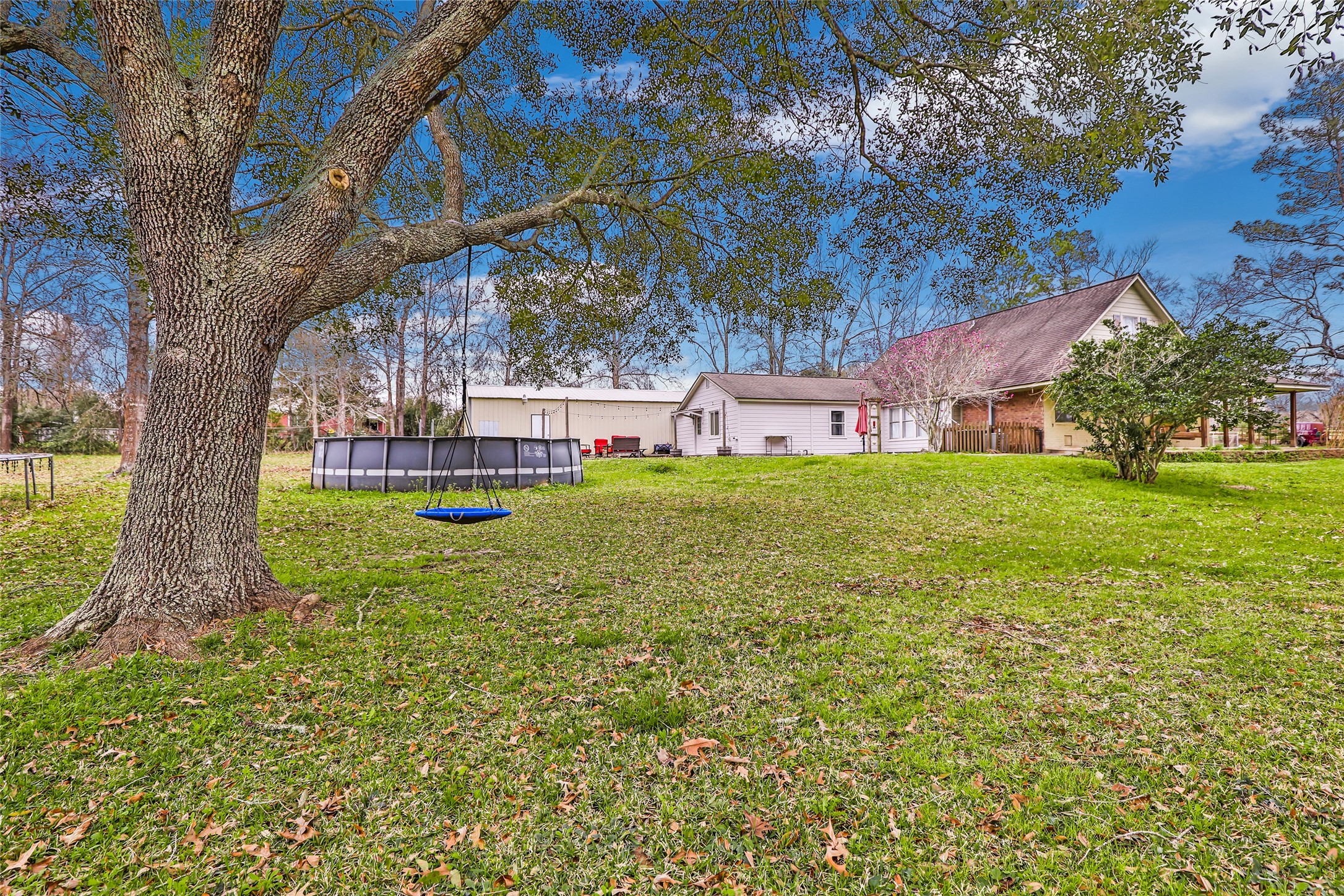 1305 County Road 2089 Property Photo 44