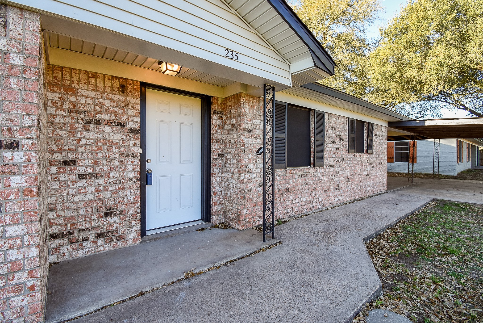 235 Hwy 90 E Property Photo 1