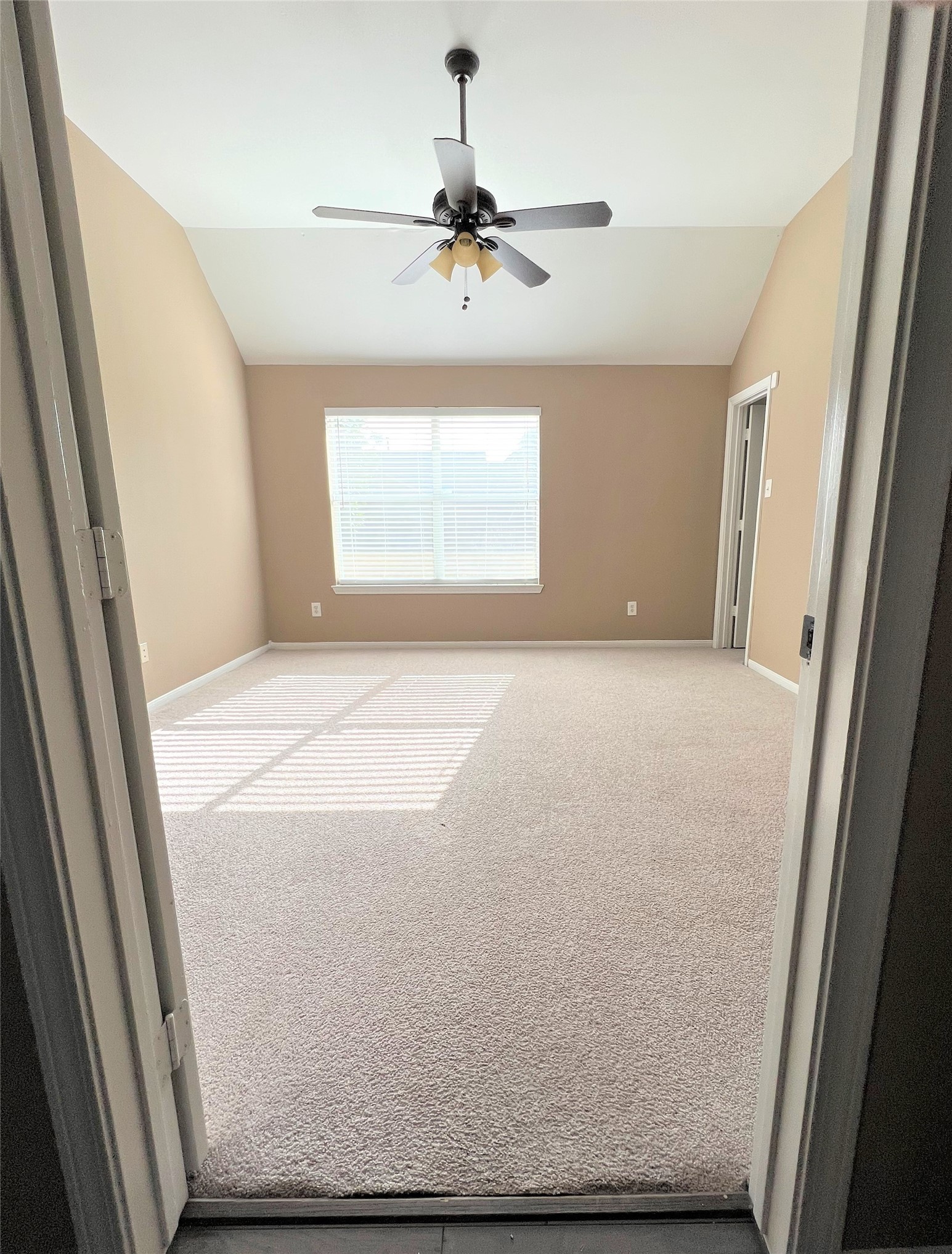 5407 Oak Cove Drive Property Photo 15