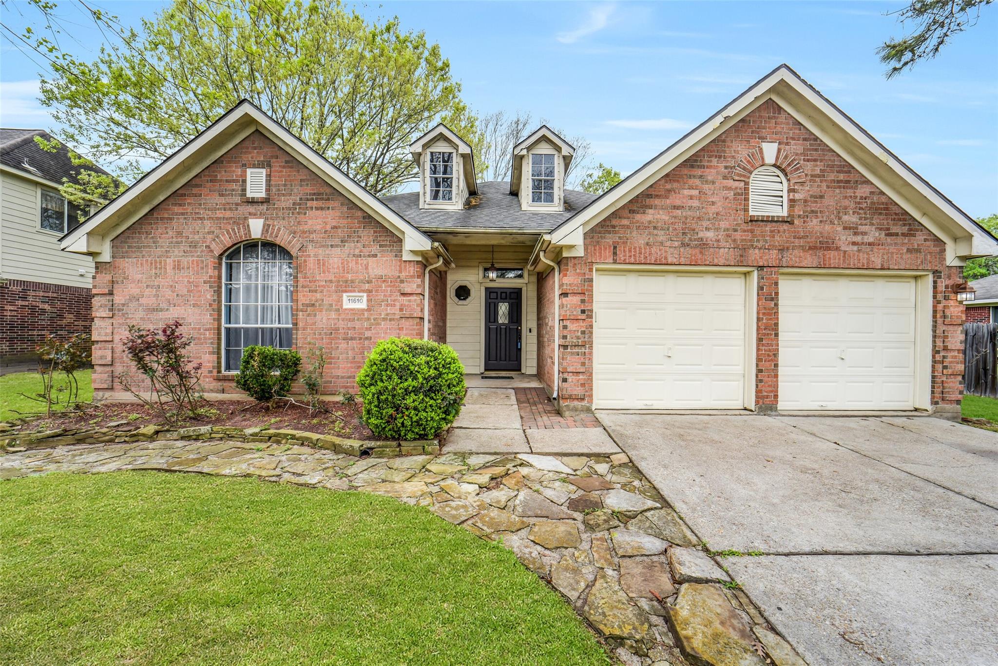11610 Oak Lake Park Drive, Sugar Land TX 77498 Property Photo 1