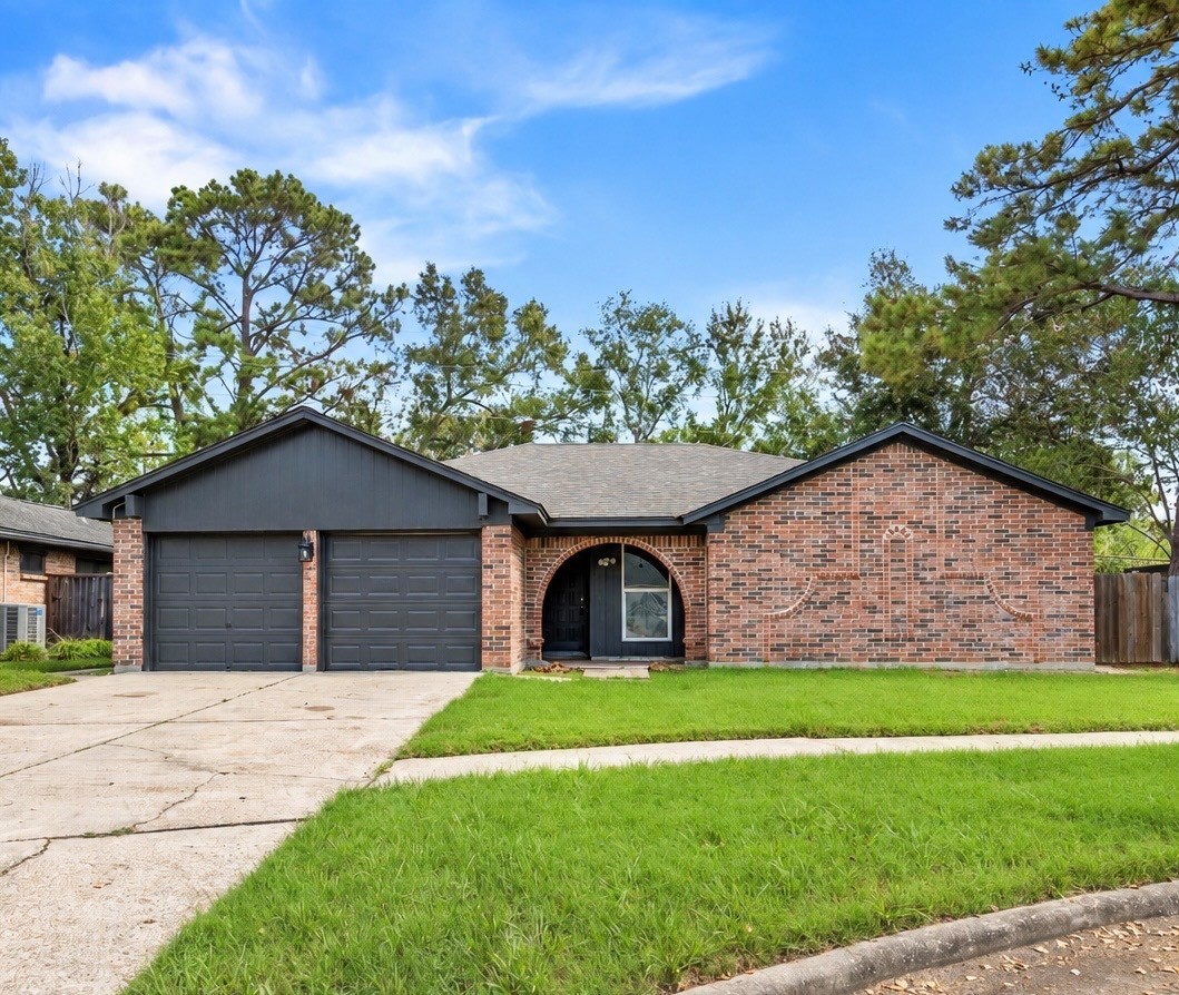 6111 Sunnygate Drive Property Photo 1