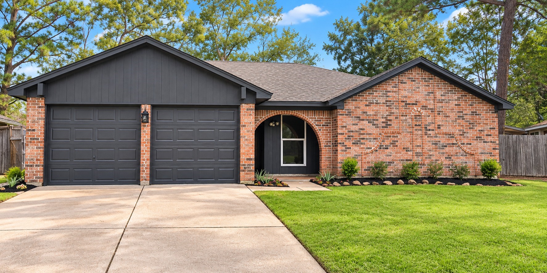 6111 Sunnygate Drive Property Photo 1