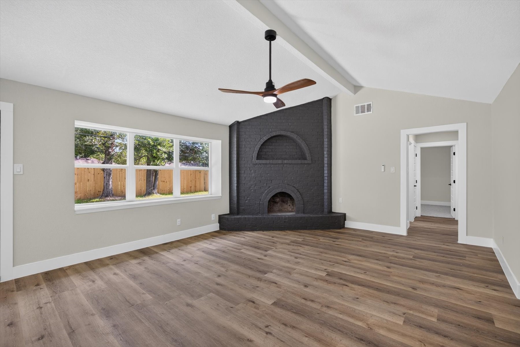 6111 Sunnygate Drive Property Photo 4