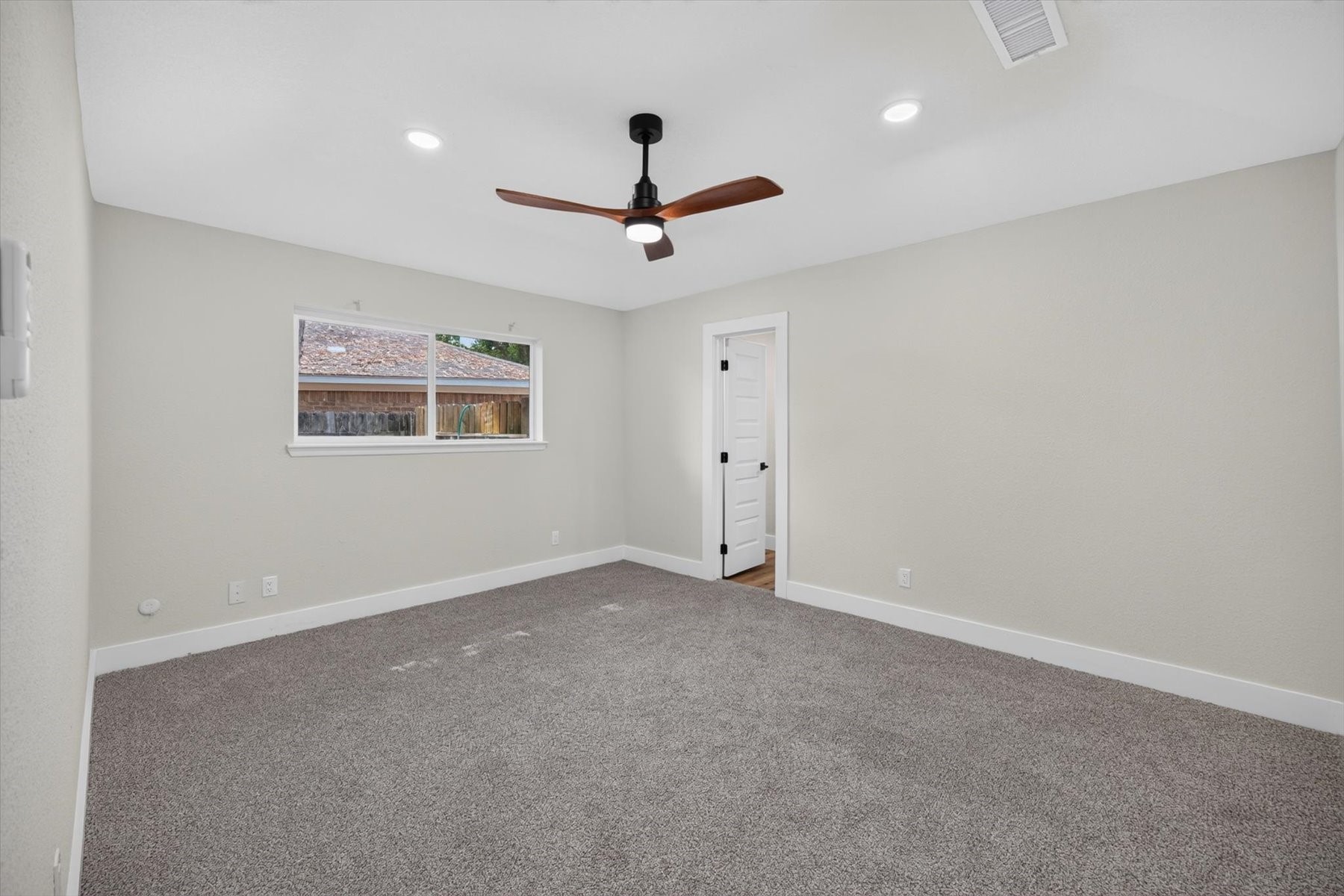 6111 Sunnygate Drive Property Photo 12
