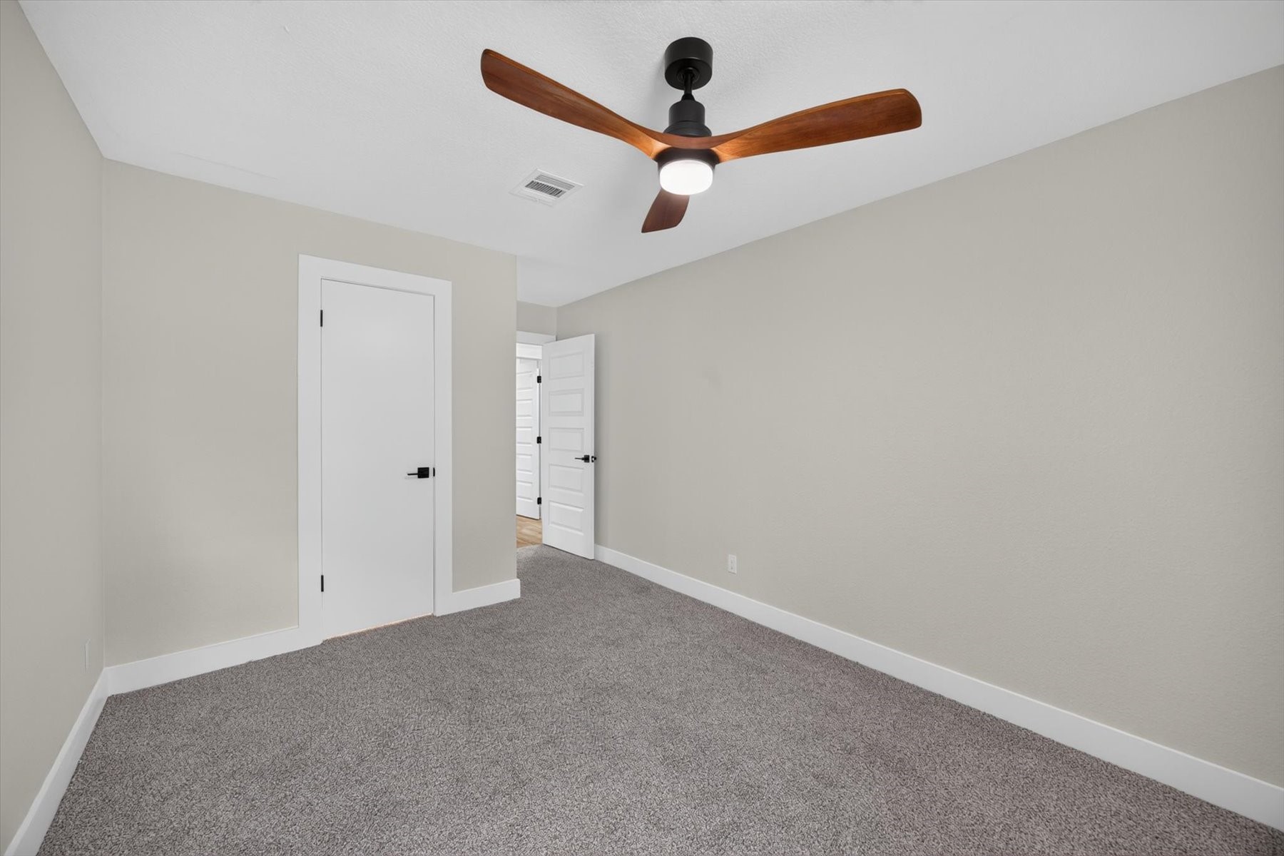 6111 Sunnygate Drive Property Photo 17