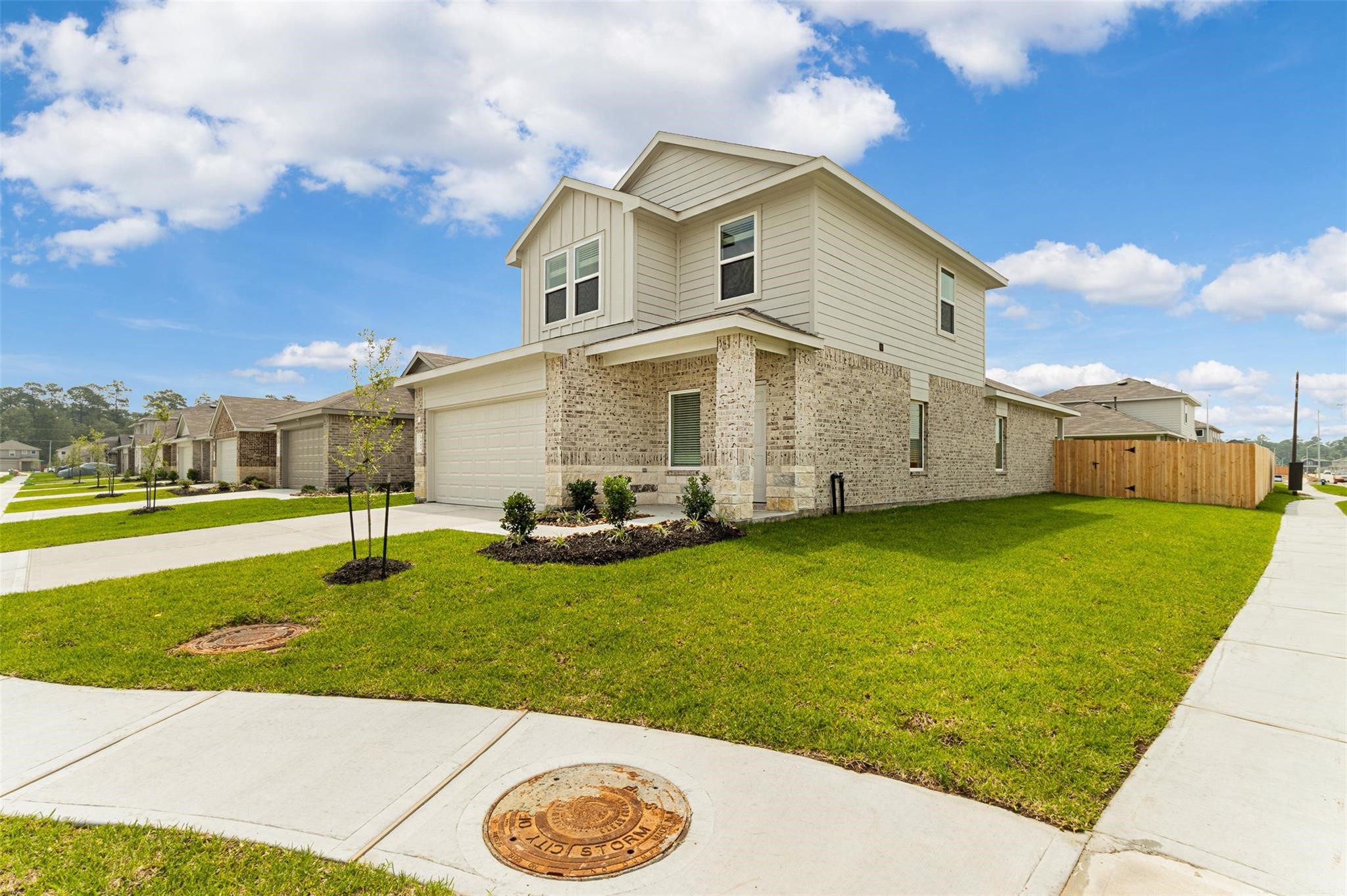 5602 Sycamore Glen Drive Property Photo 1