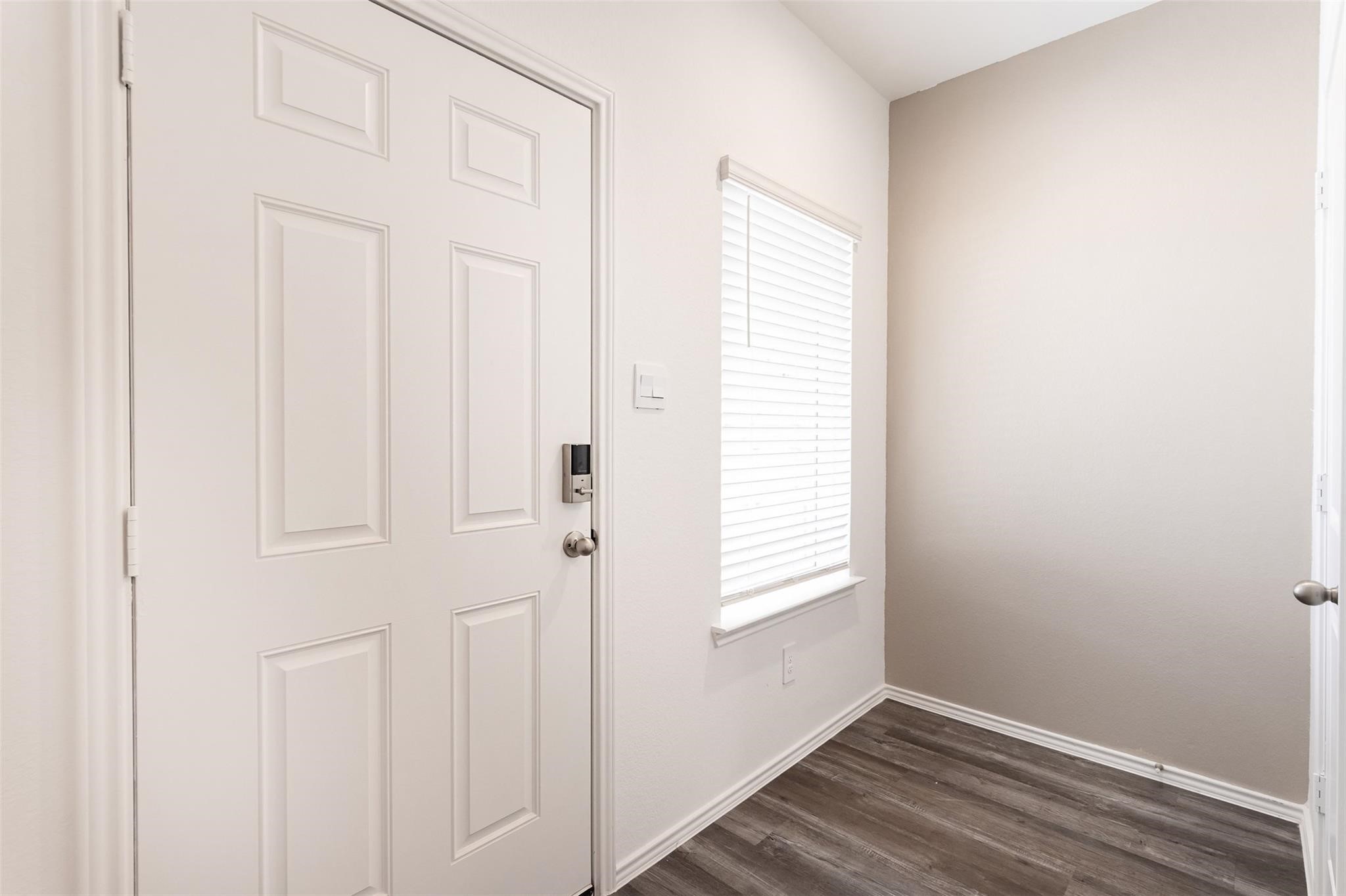 5602 Sycamore Glen Drive Property Photo 7