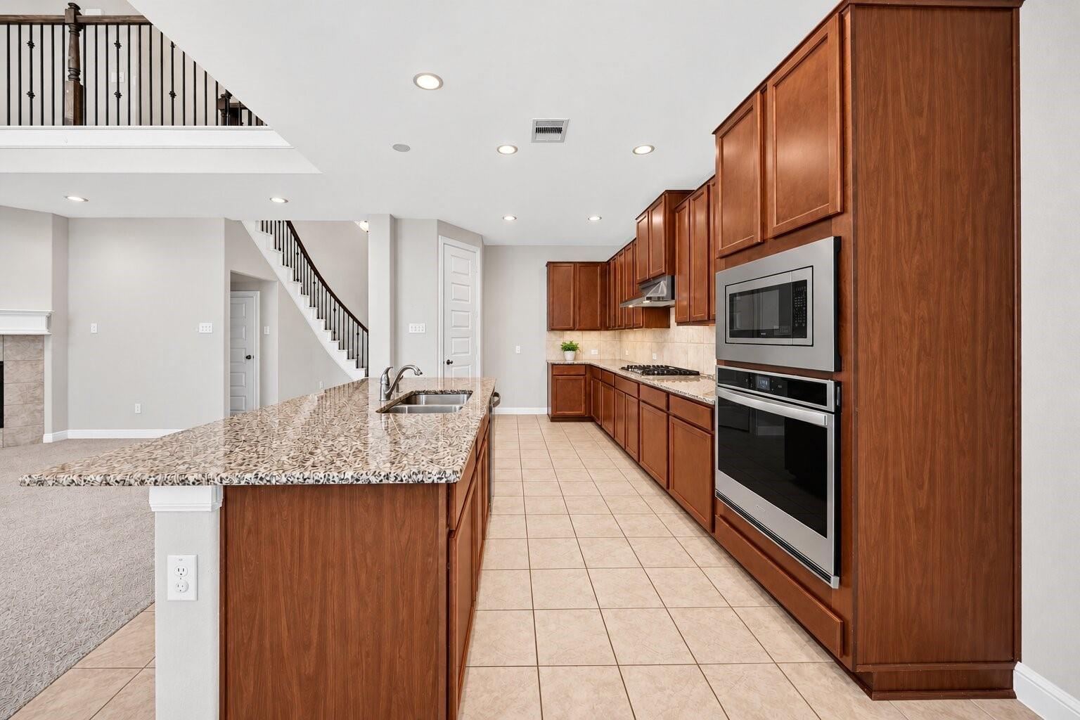 1935 Heather Canyon Drive, Pearland Tx 77089 Property Photo 10
