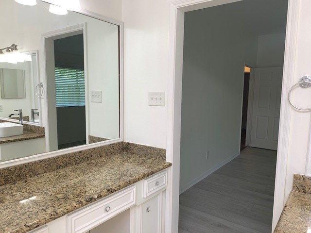 6650 Grove Field Lane Property Photo 14