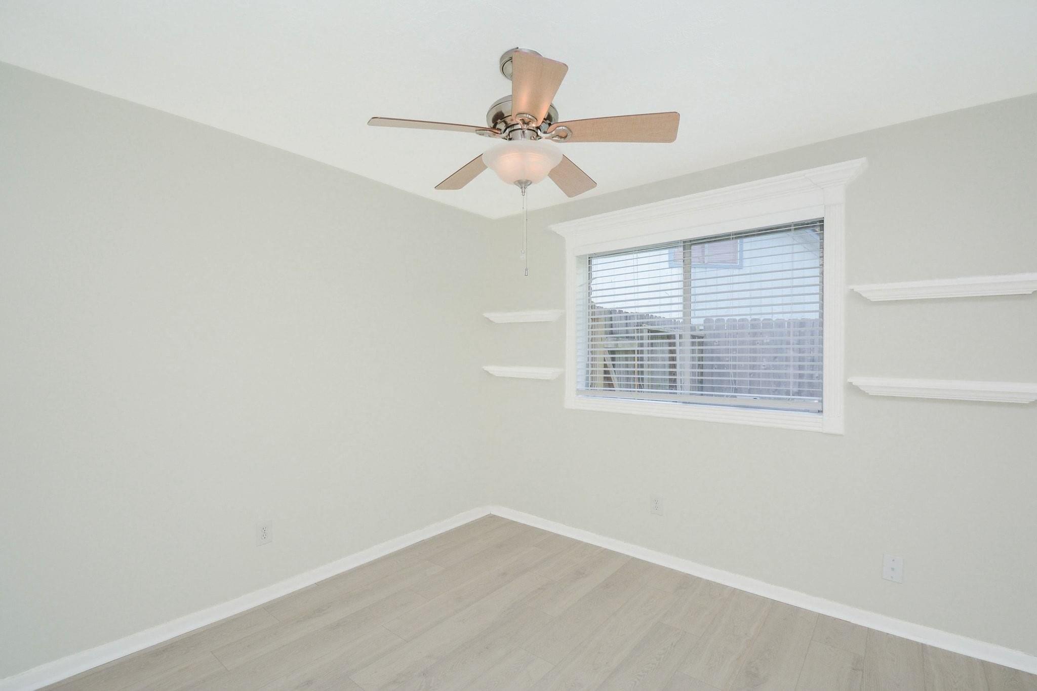 6650 Grove Field Lane Property Photo 14