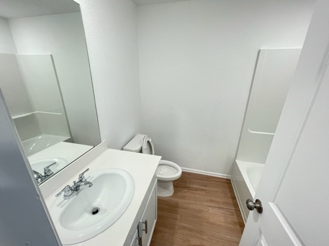 1806 Champions Drive Property Photo 14