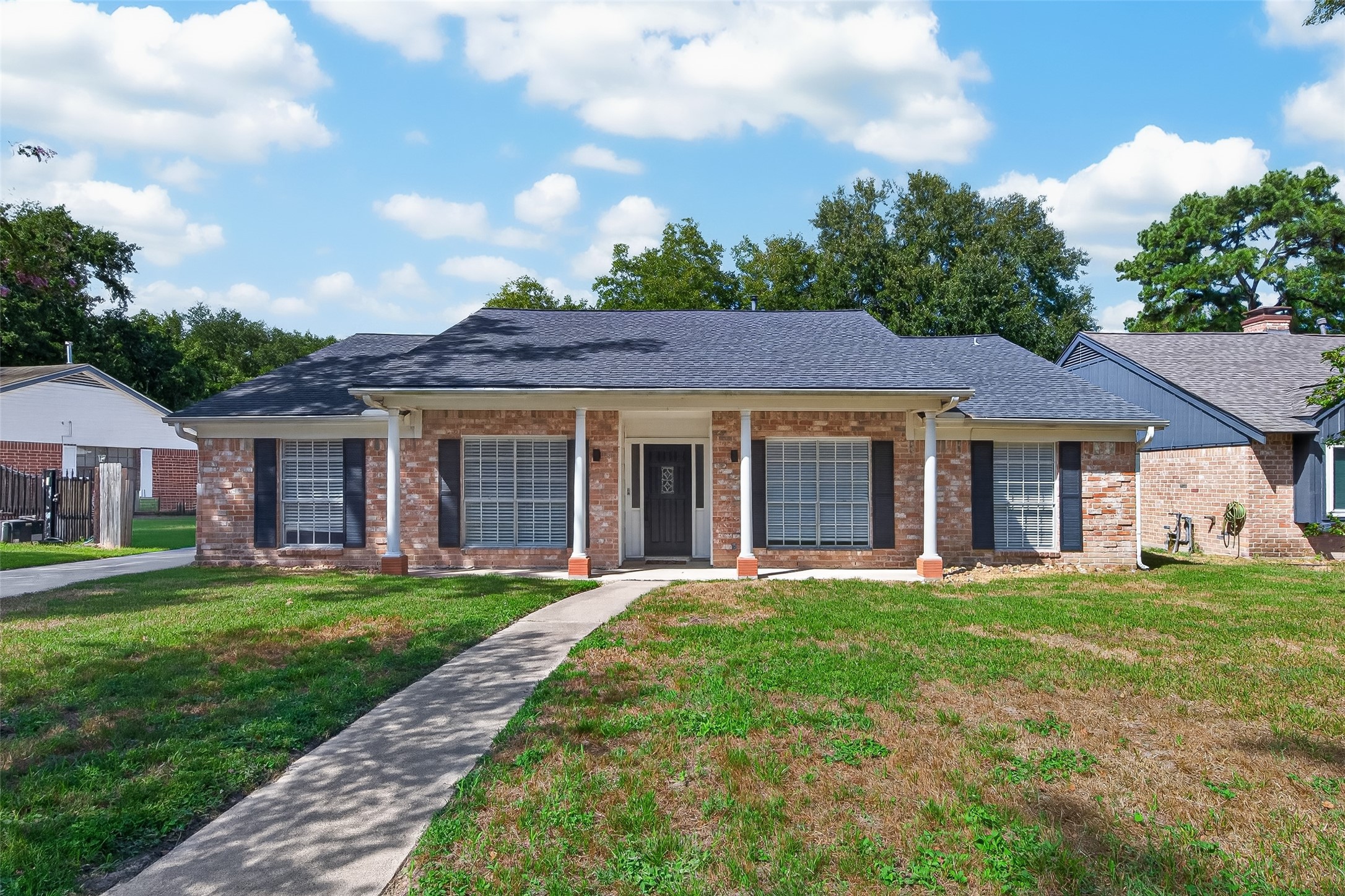 1319 Forsythe Lane Property Photo 4