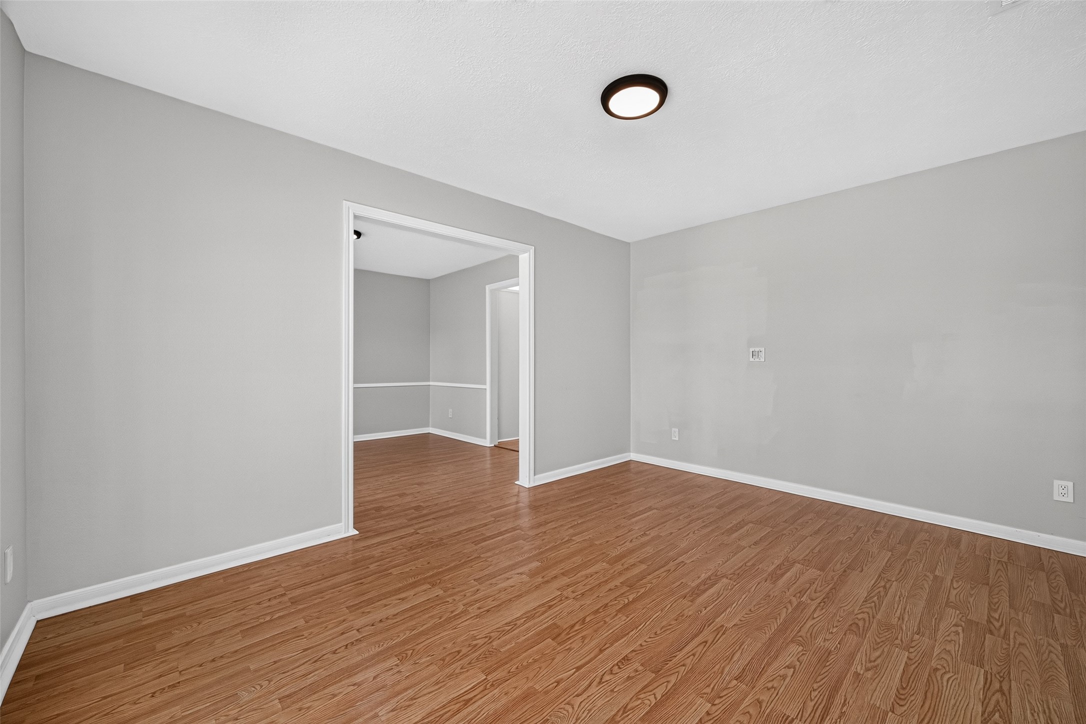 1319 Forsythe Lane Property Photo 8