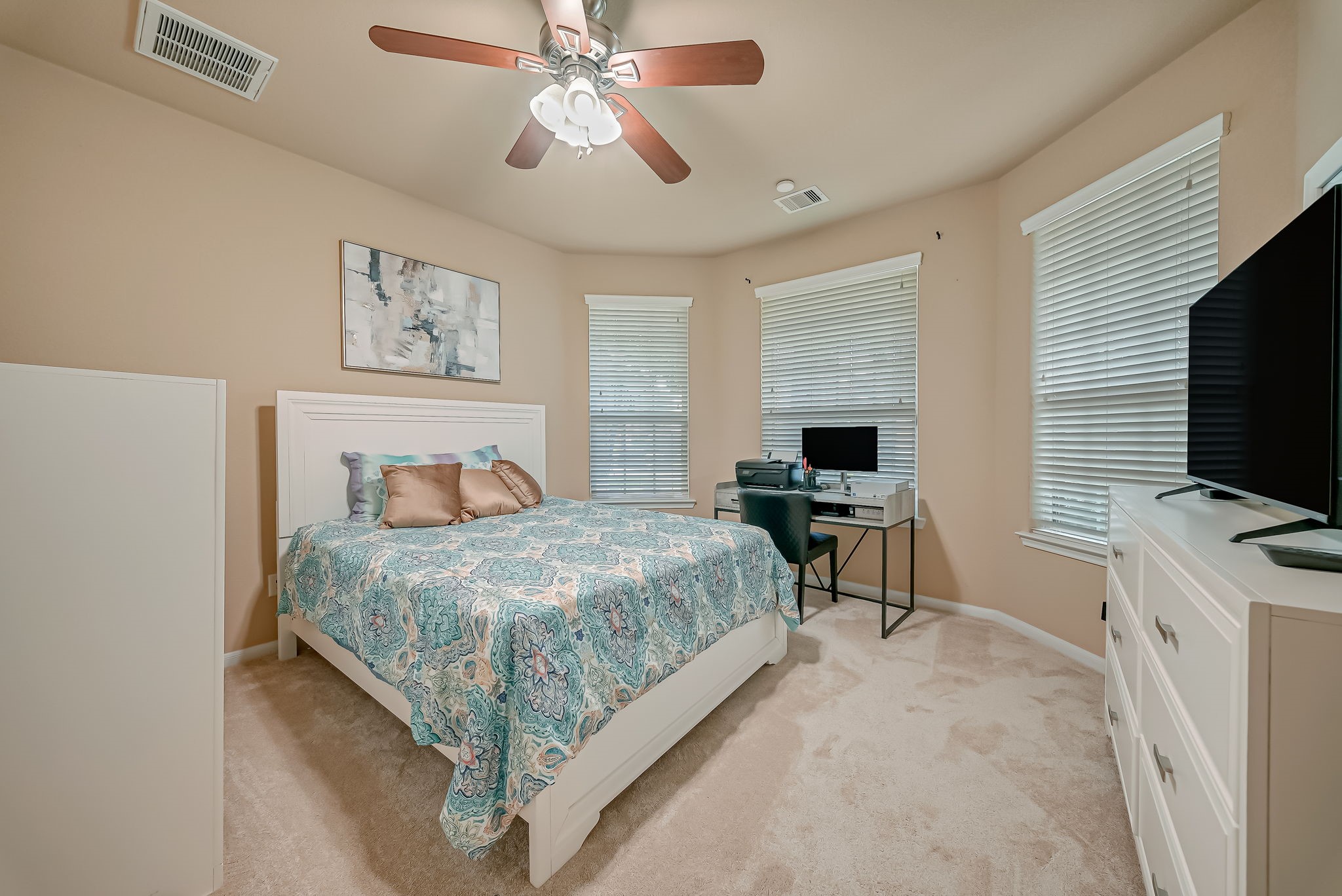 6835 Blue Glade Drive Property Photo 14