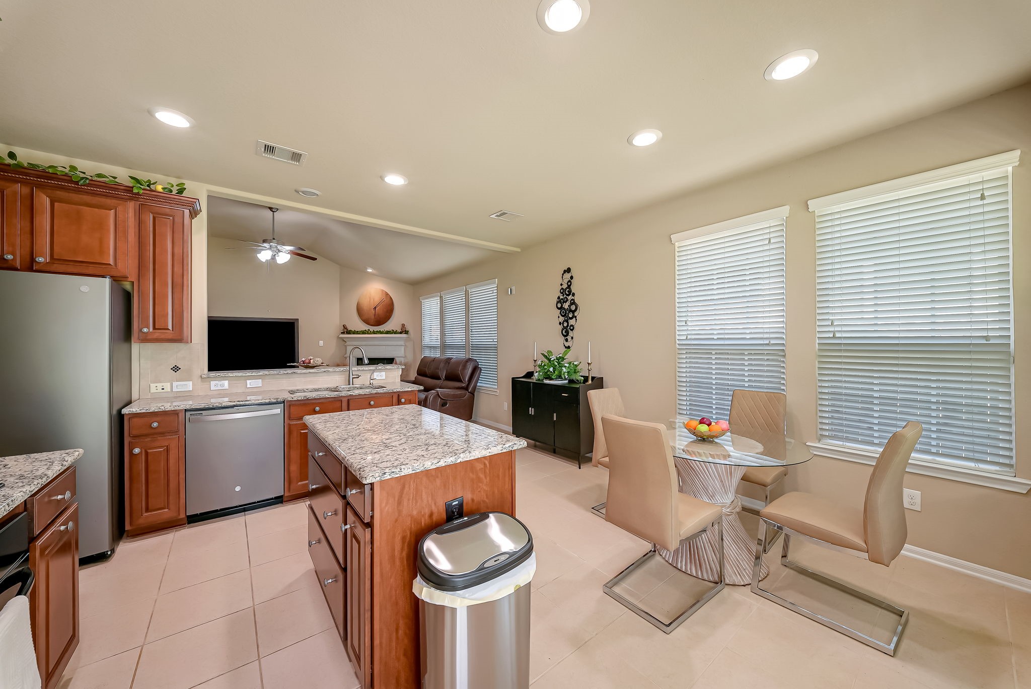 6835 Blue Glade Drive Property Photo 19