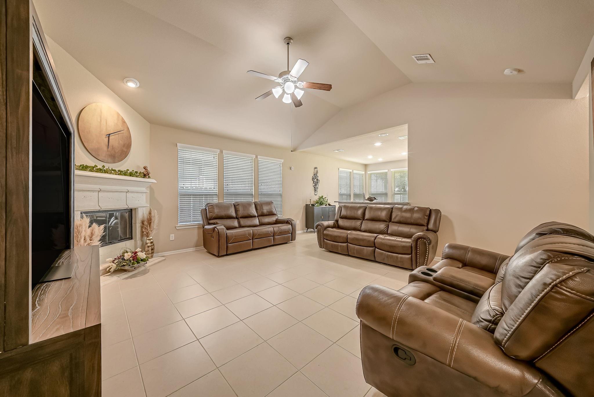 6835 Blue Glade Drive, Richmond Tx 77406 Property Photo 24