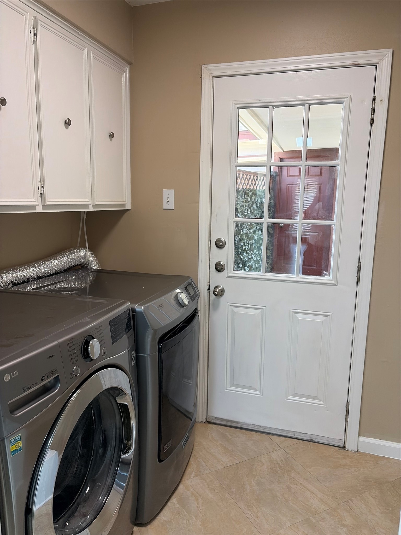28922 Savannah Drive Property Photo 4