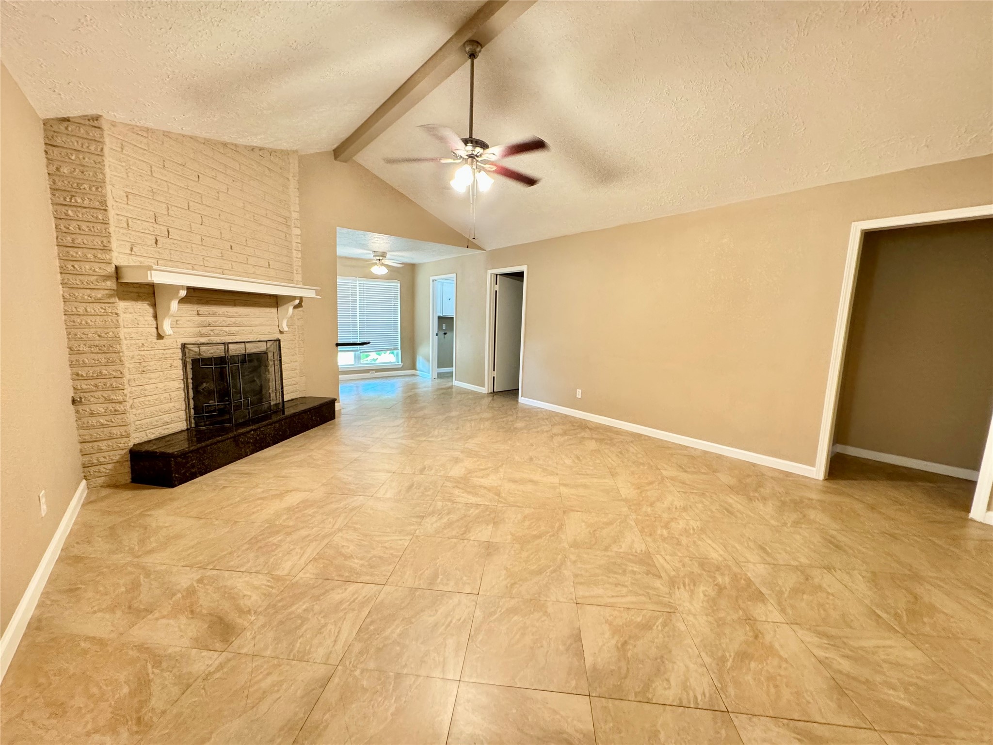 28922 Savannah Drive Property Photo 13