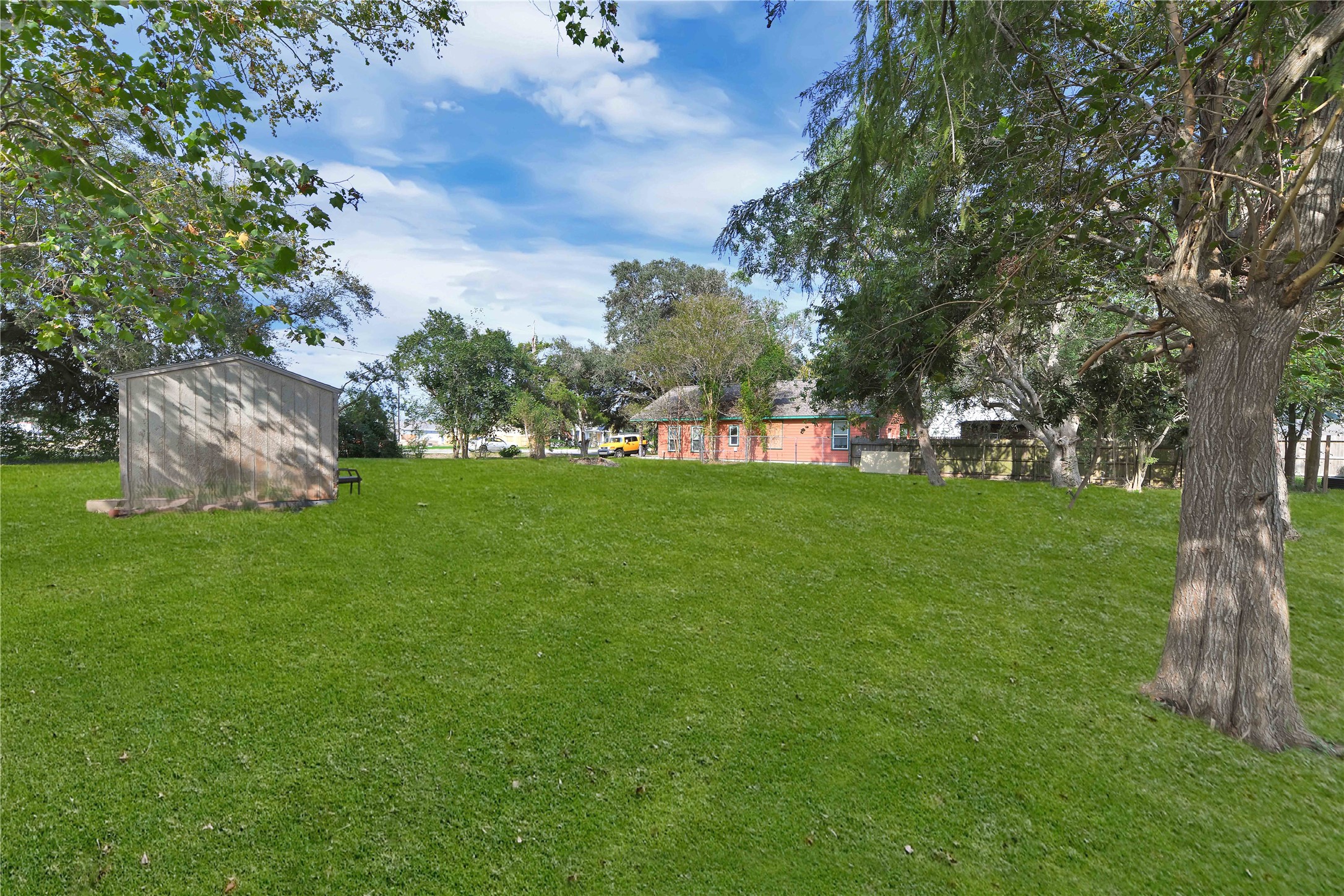 2531 S Grand Boulevard Property Photo 17