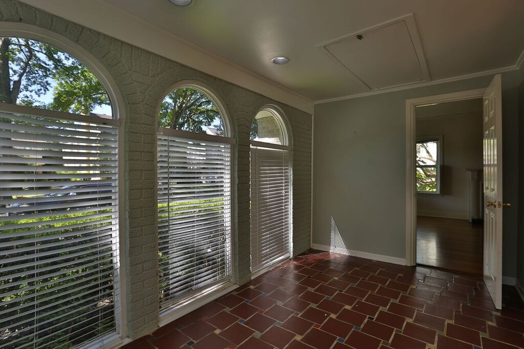 3124 Jarrard Street Property Photo 6