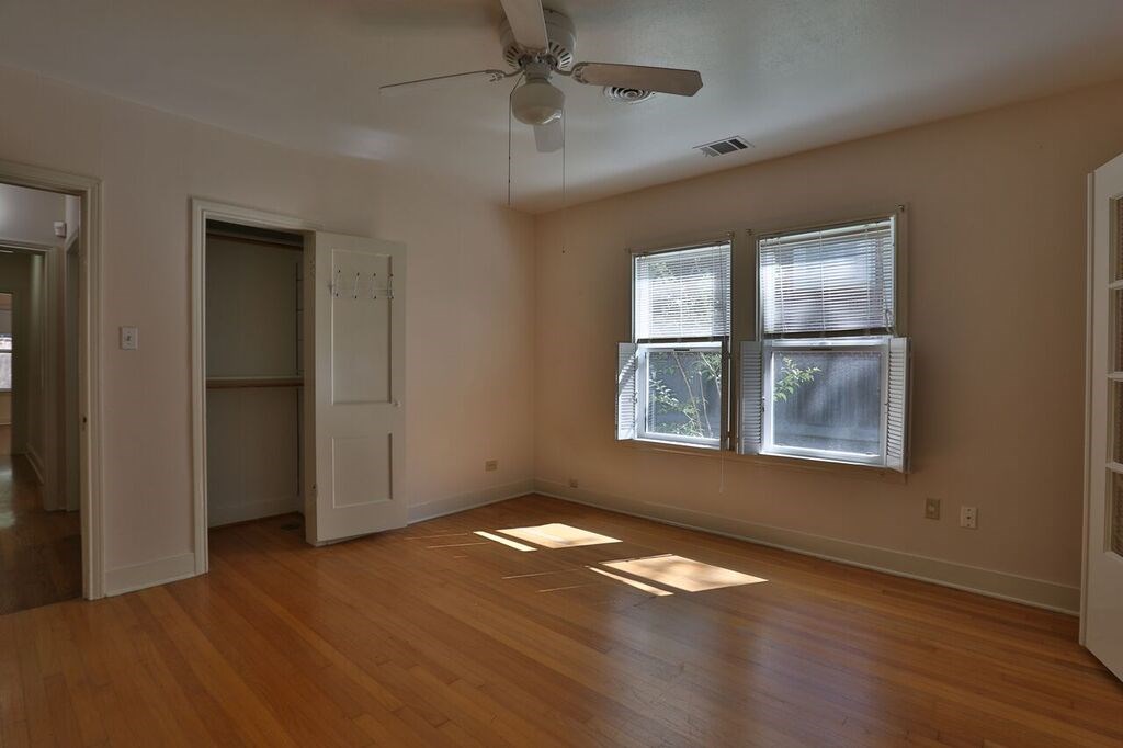 3124 Jarrard Street Property Photo 8