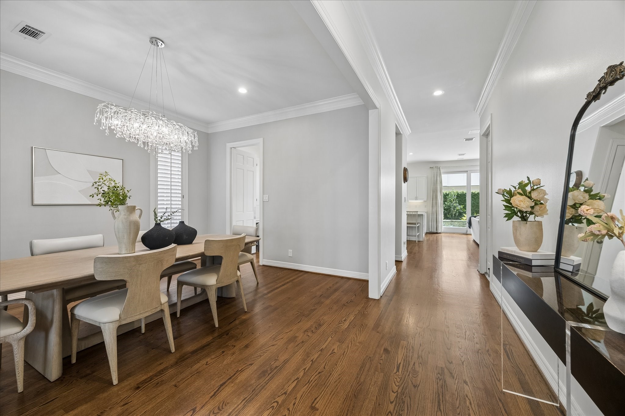 4111 Sunset Boulevard Property Photo 9