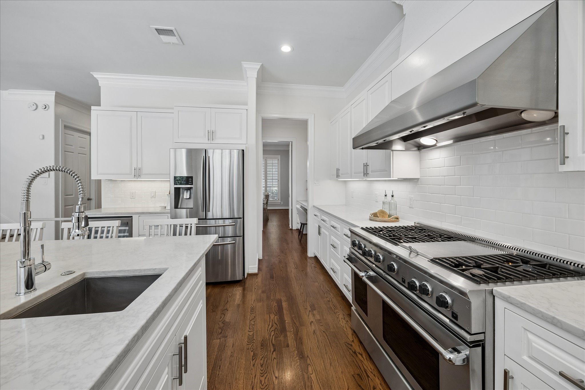 4111 Sunset Boulevard Property Photo 13