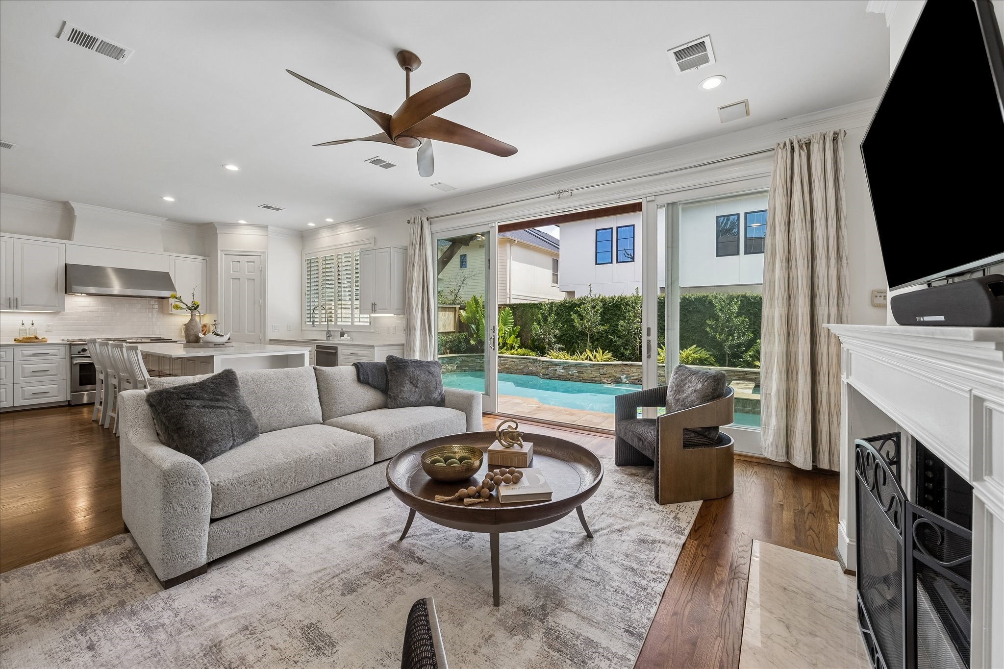 4111 Sunset Boulevard Property Photo 18
