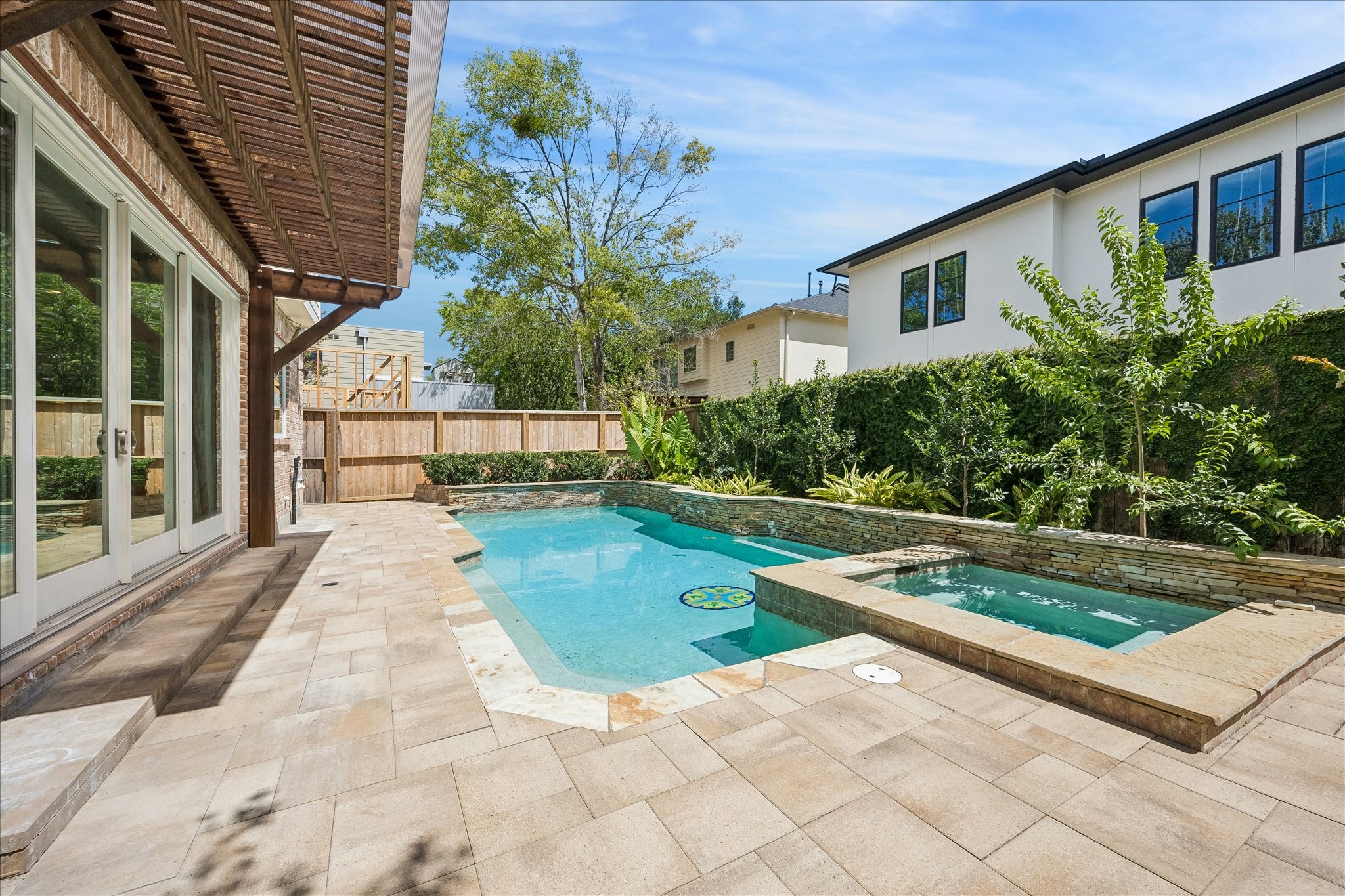 4111 Sunset Boulevard Property Photo 30