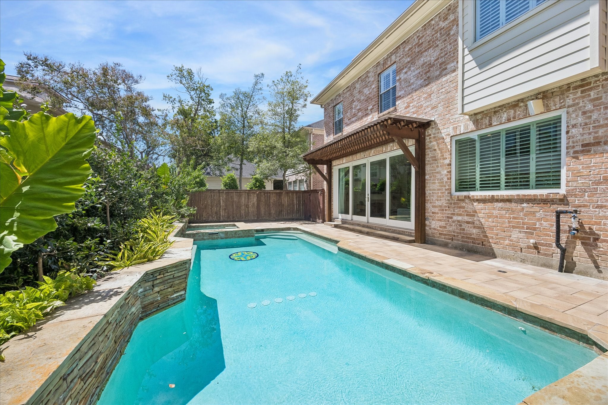 4111 Sunset Boulevard Property Photo 32